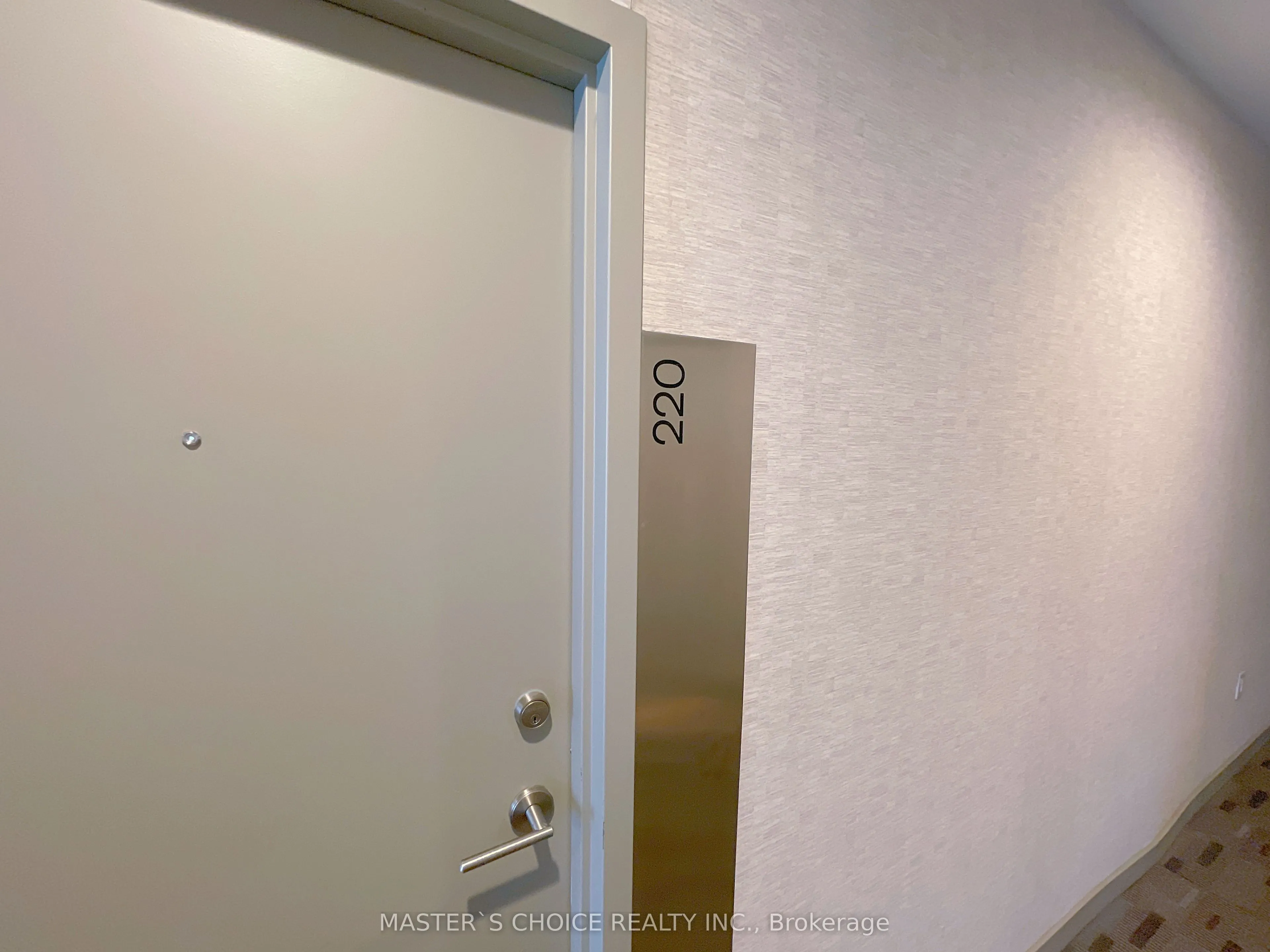 4K Spadina Avenue, #220