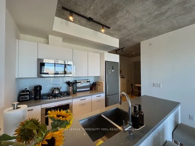 608 Richmond Street, #1212