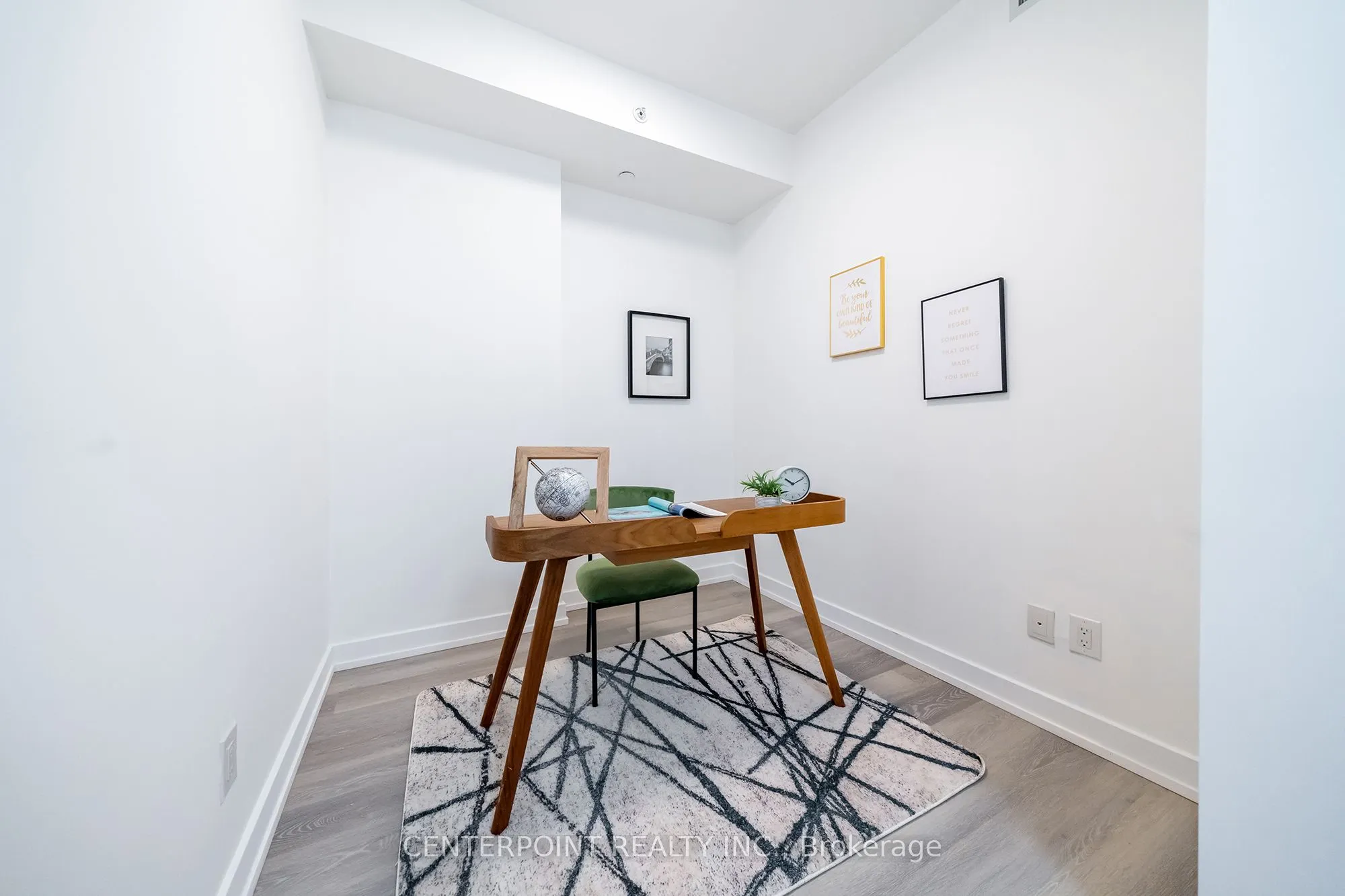 210 Simcoe Street, #2305