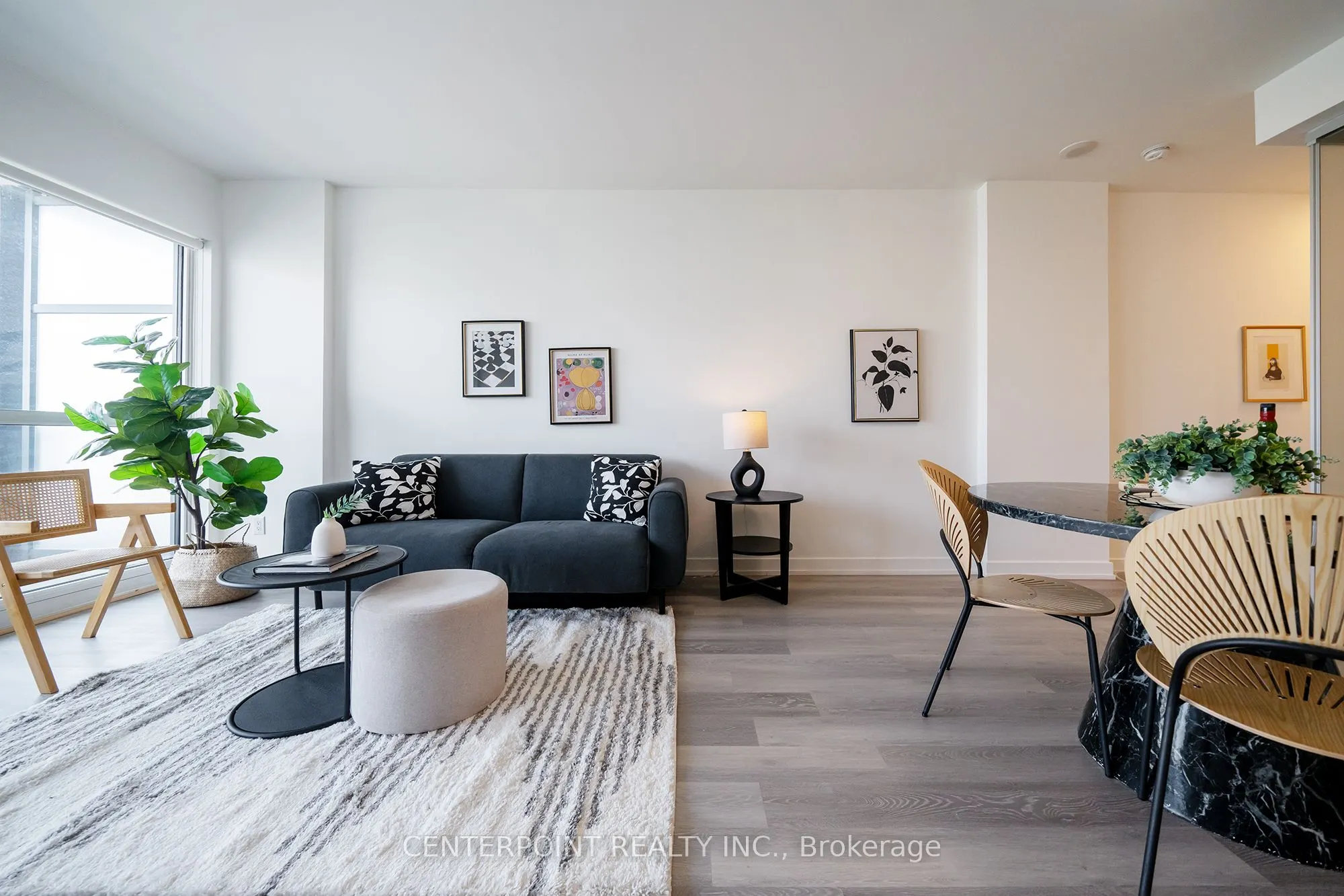 210 Simcoe Street, #2305