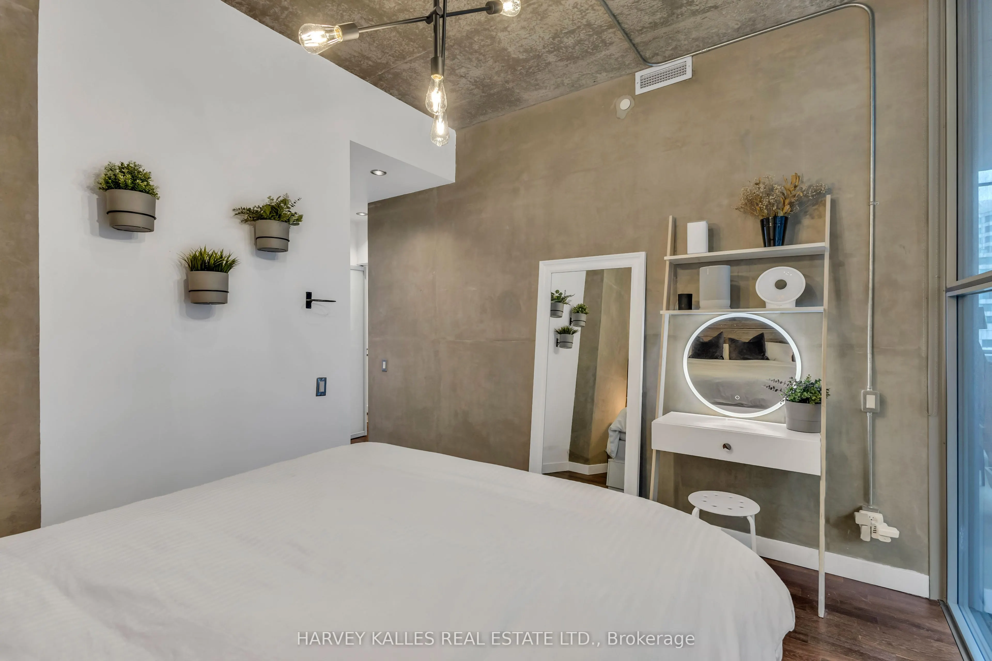 25 Oxley Street, #1205