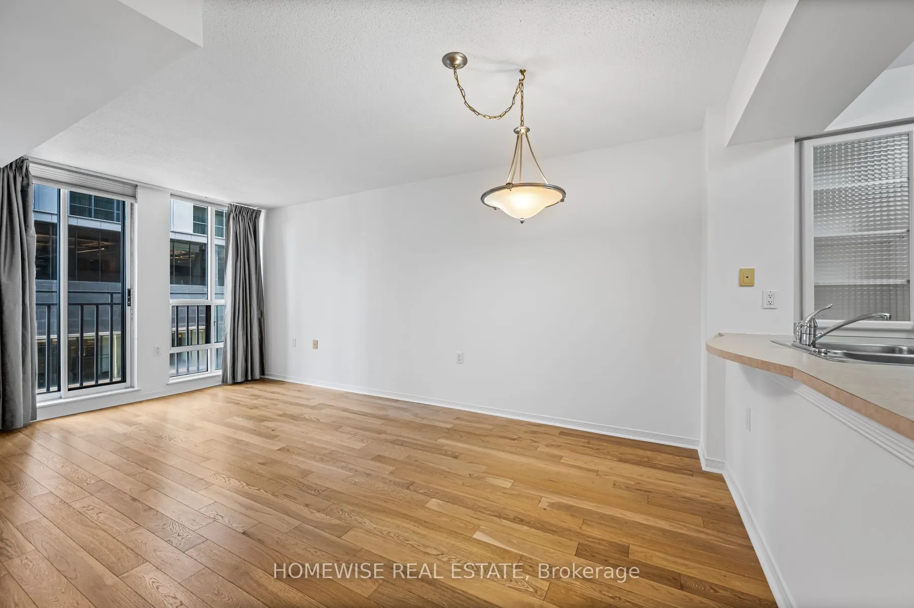 388 Bloor Street E, #601