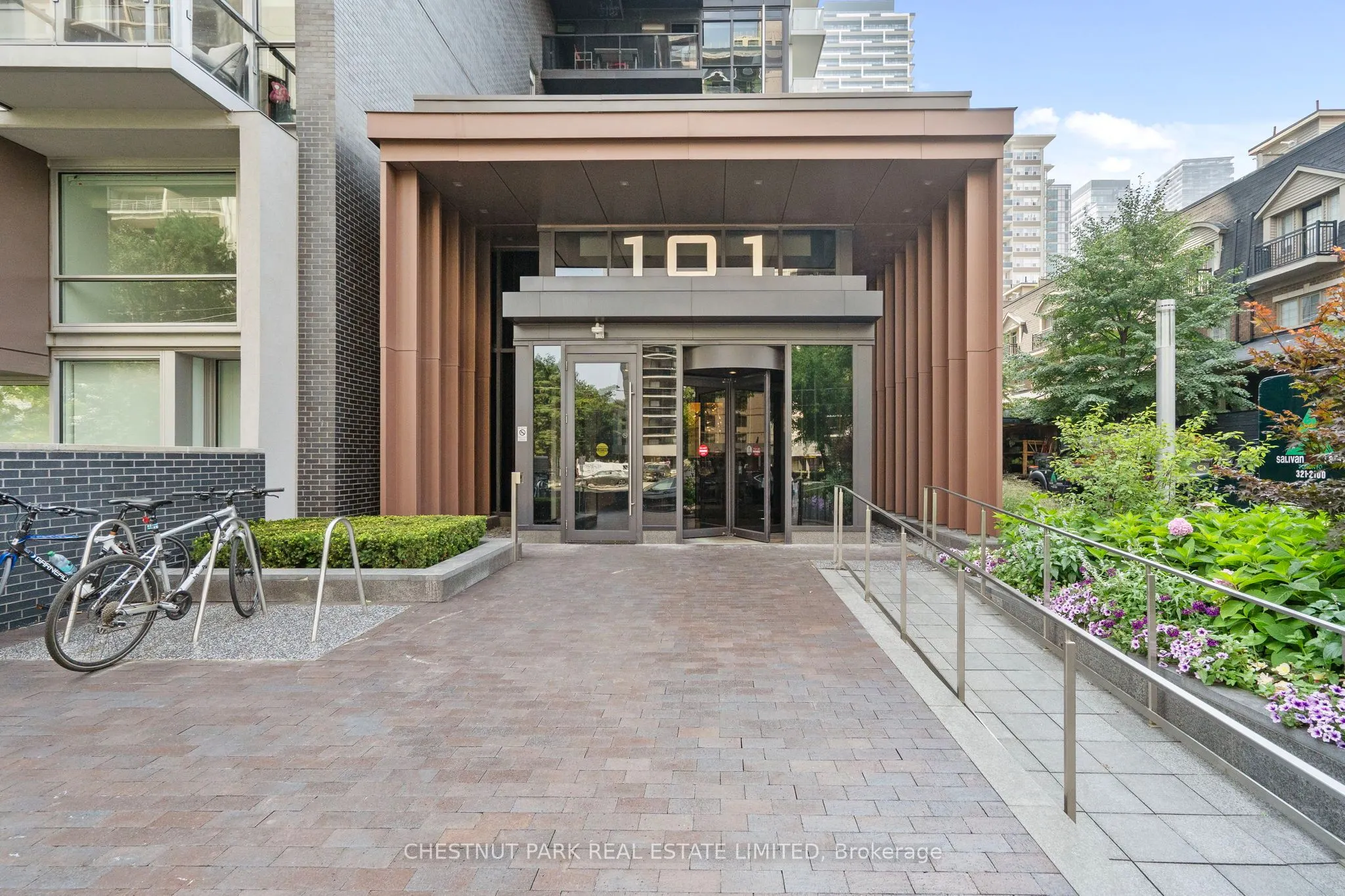 101 Erskine Avenue, #608