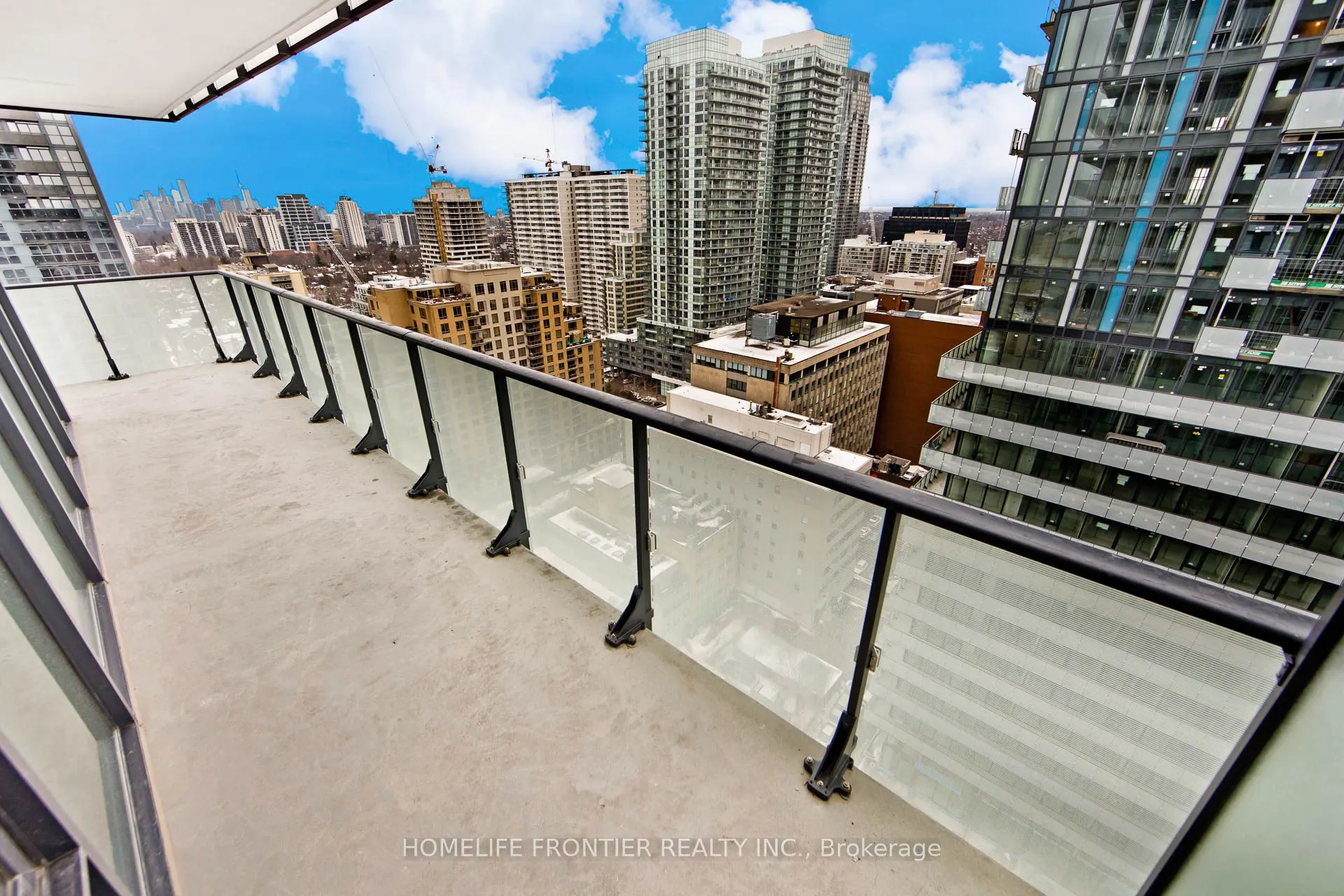 185 Roehampton Avenue, #2110