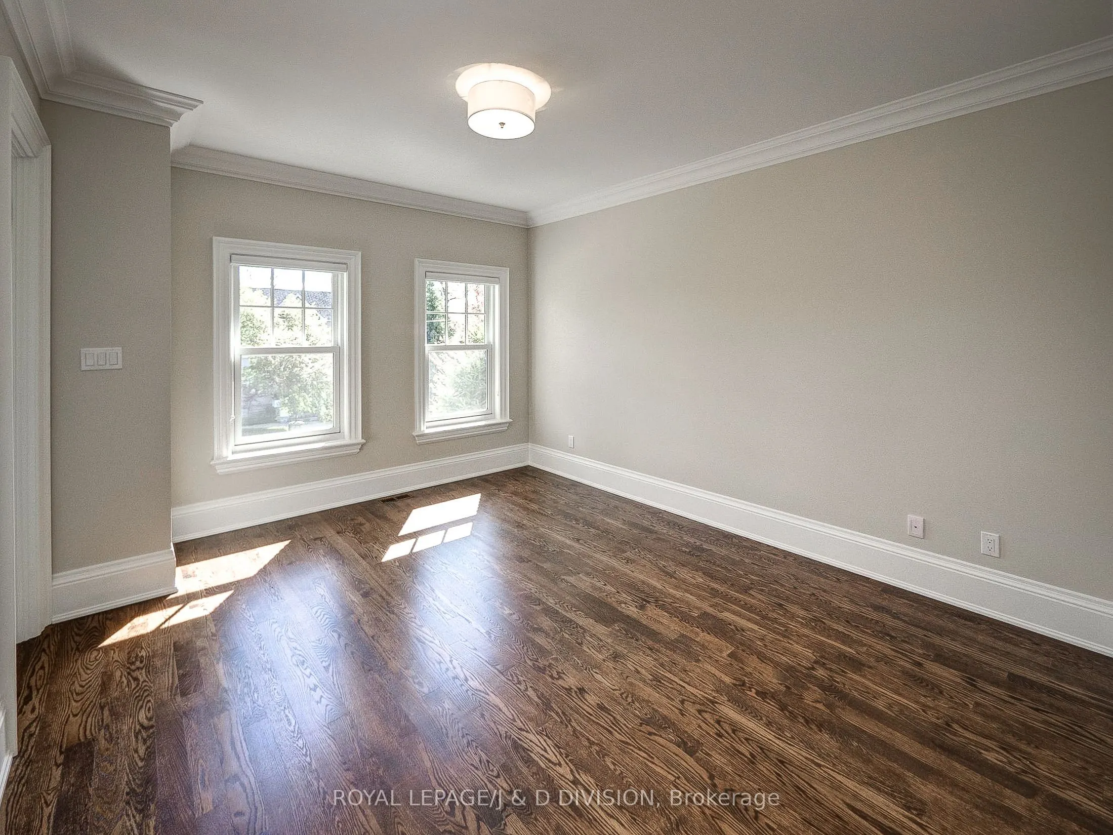 20 Birchwood Avenue