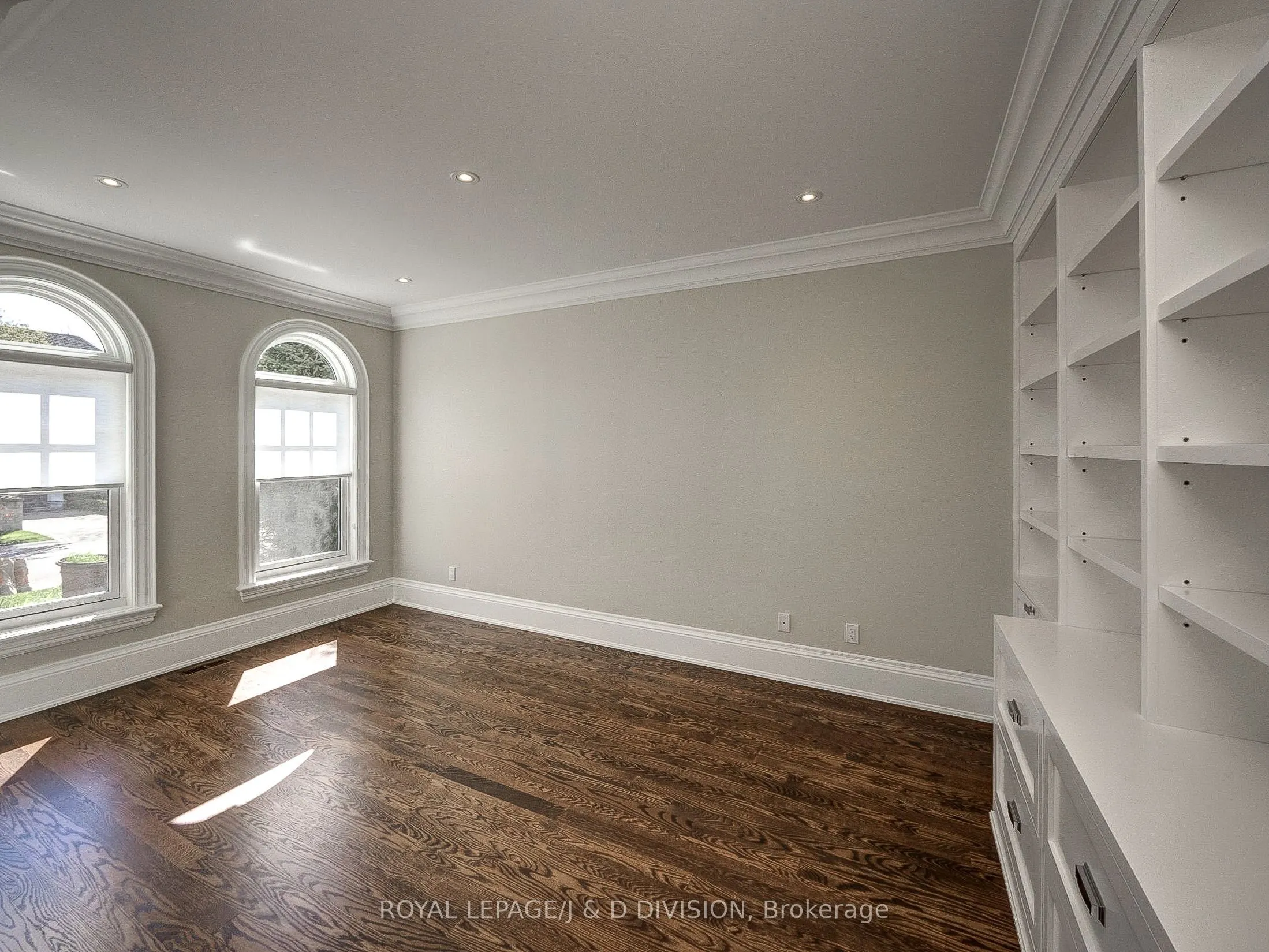 20 Birchwood Avenue