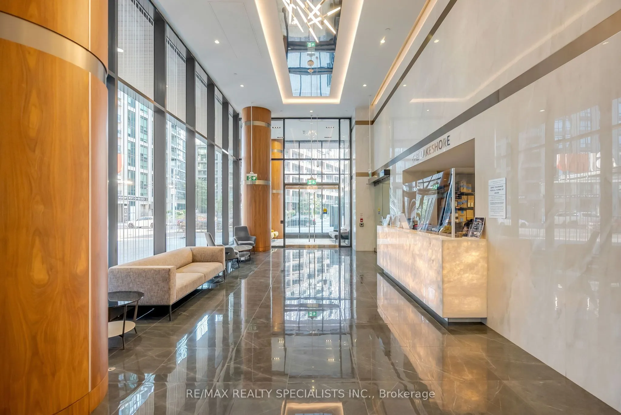 19 Bathurst Street, #1109