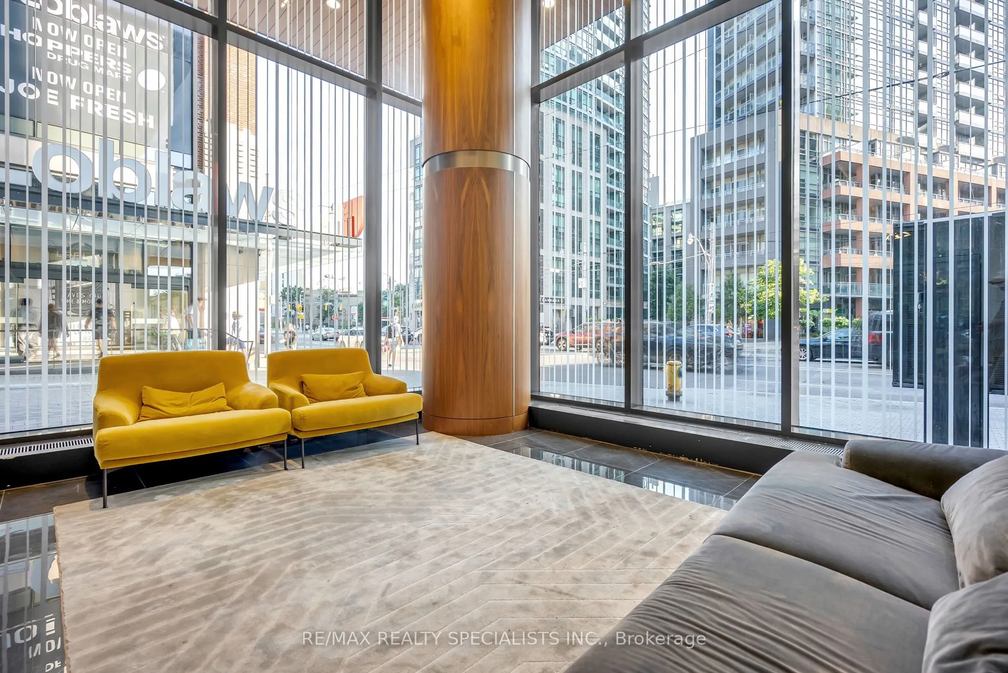 19 Bathurst Street, #1109