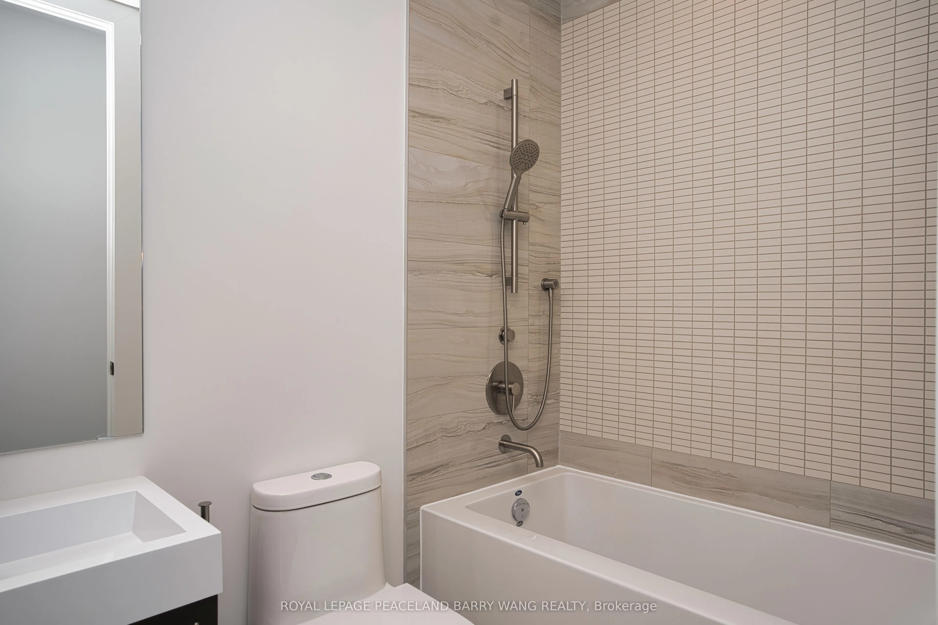 39 Roehampton Avenue, #4409