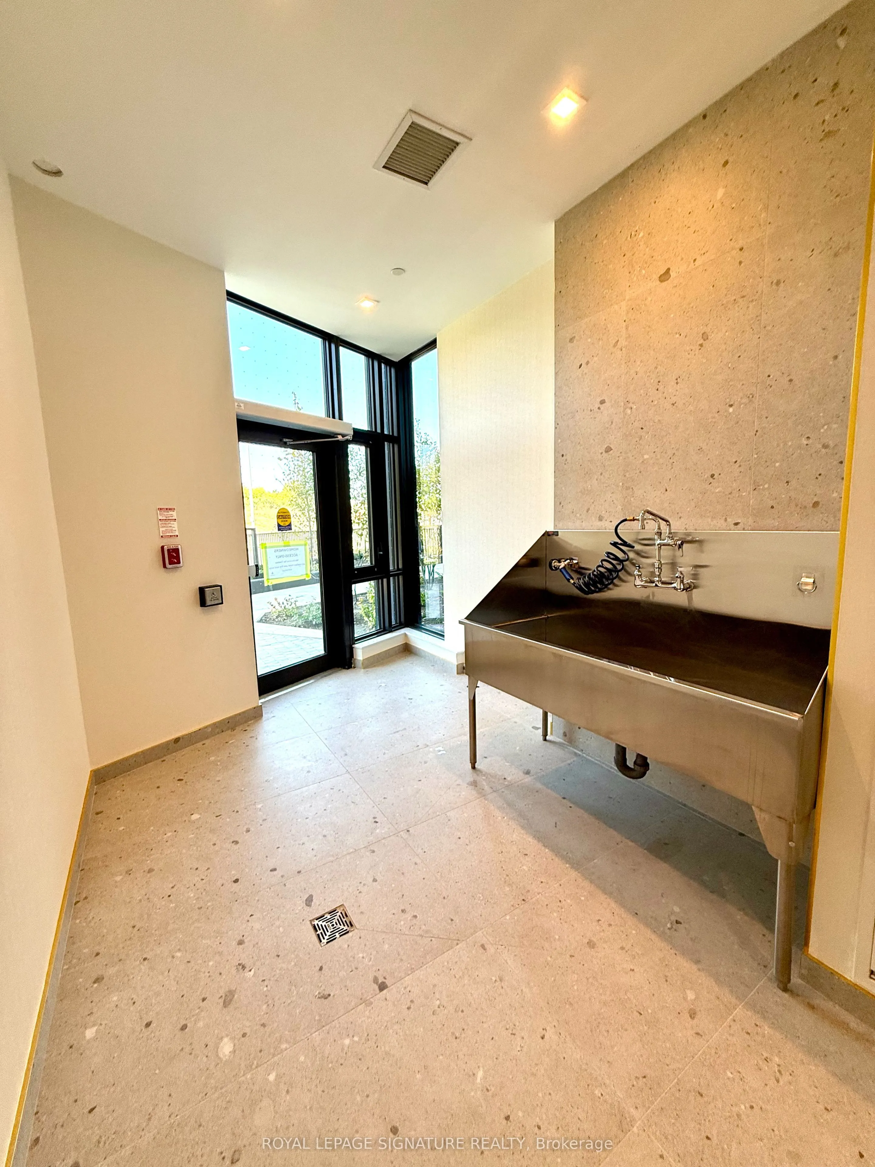 1 Kyle Lowry Road, #105