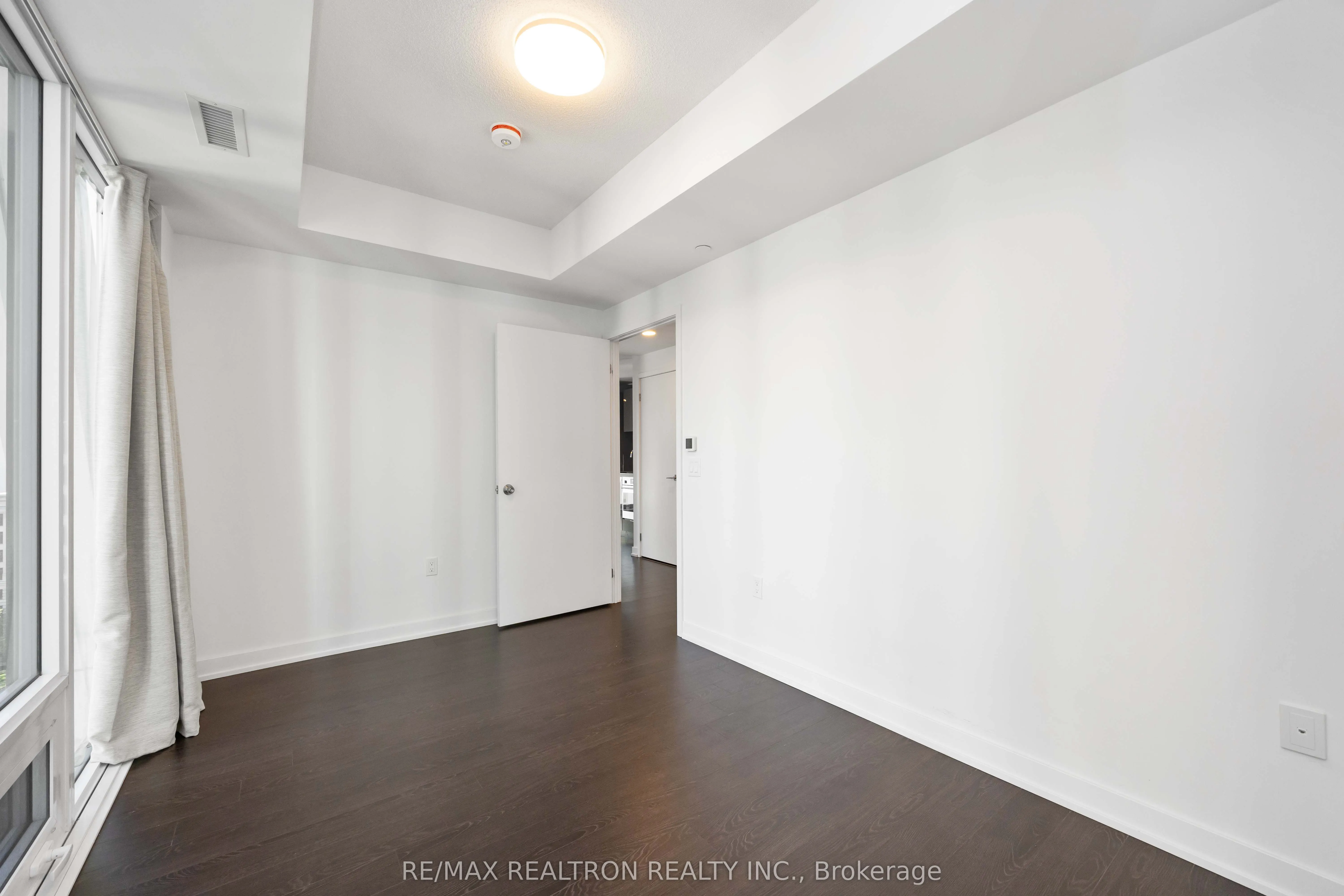 238 Simcoe Street, #1304