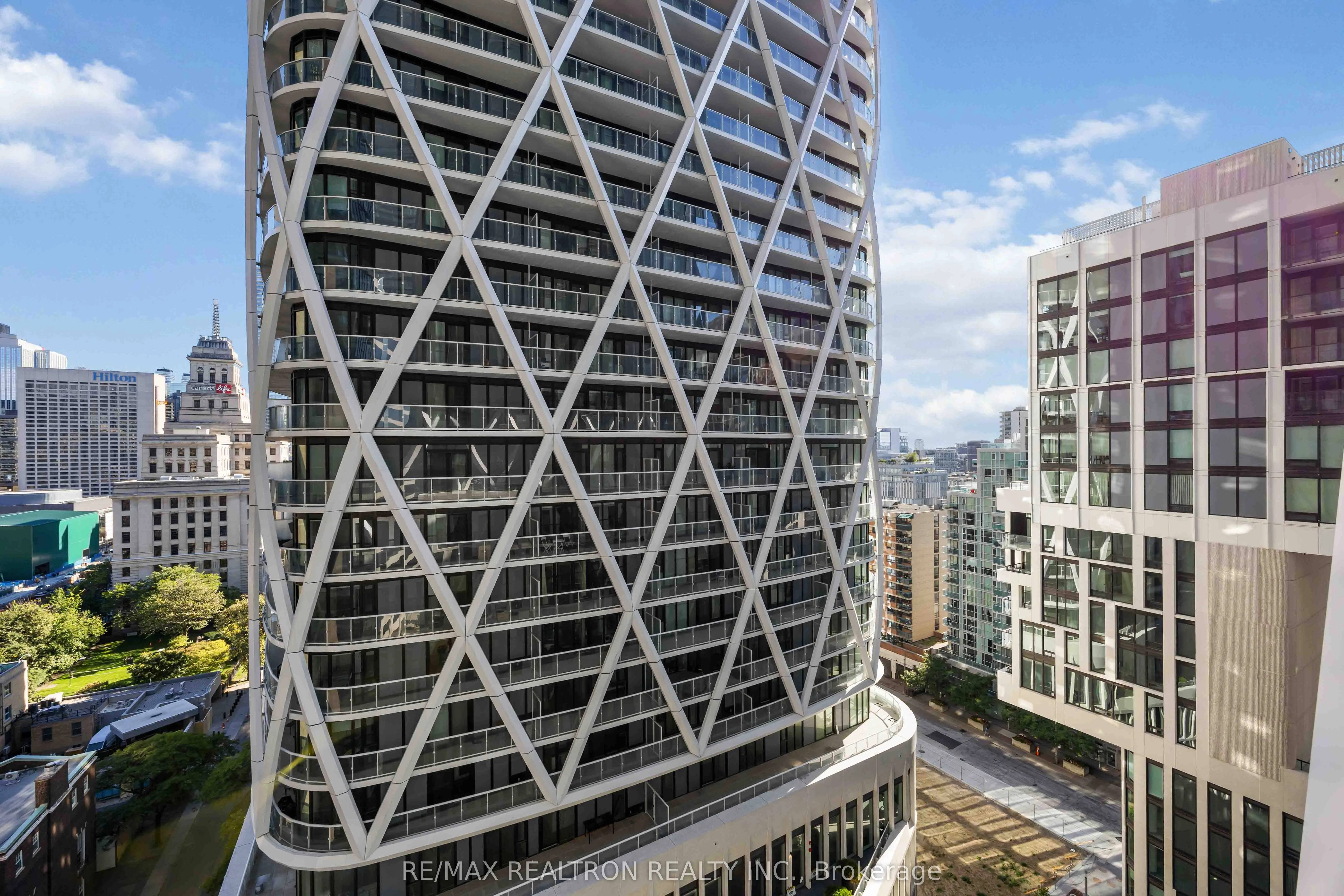 238 Simcoe Street, #1304