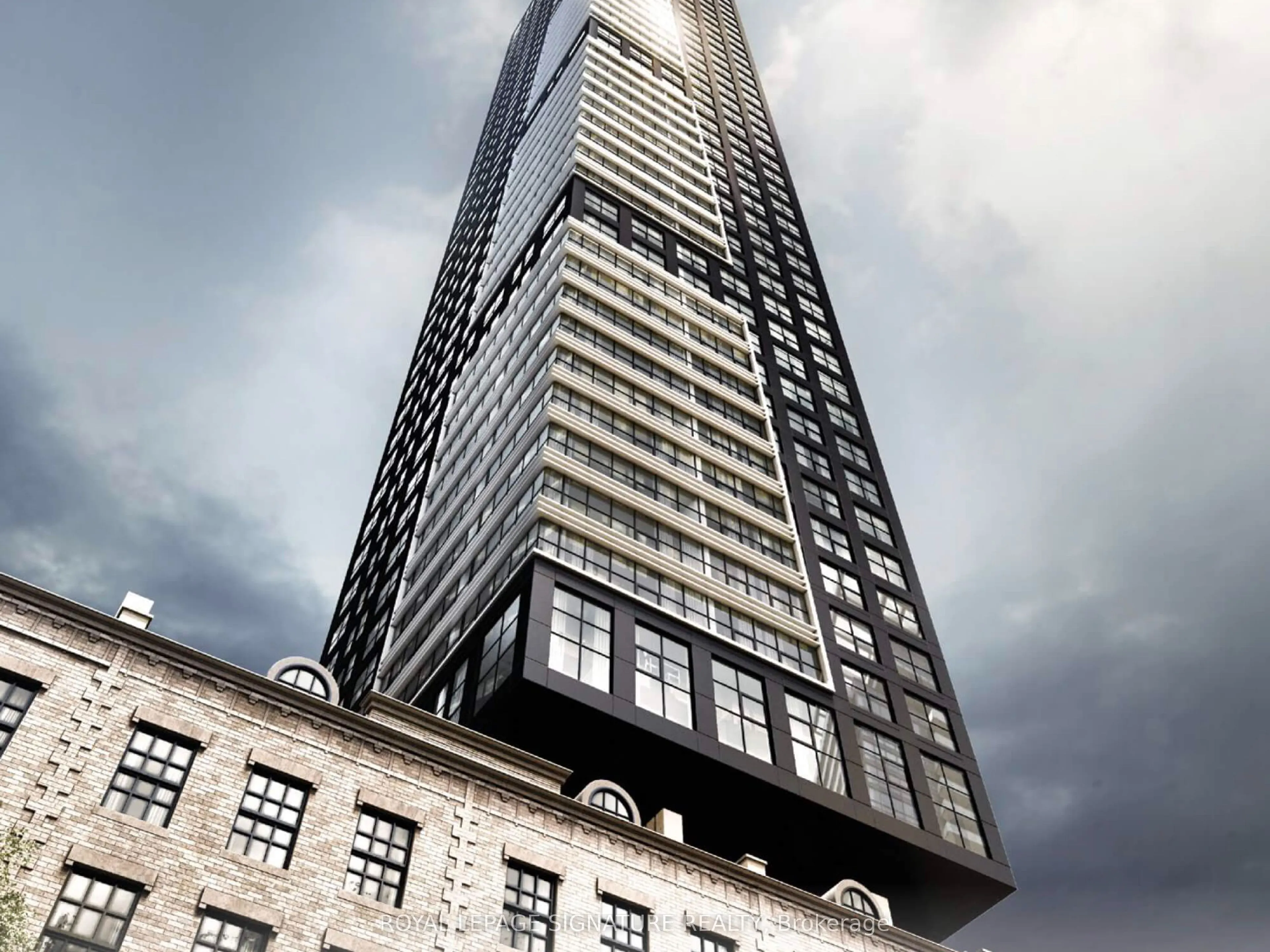 327 King Street W, #2602