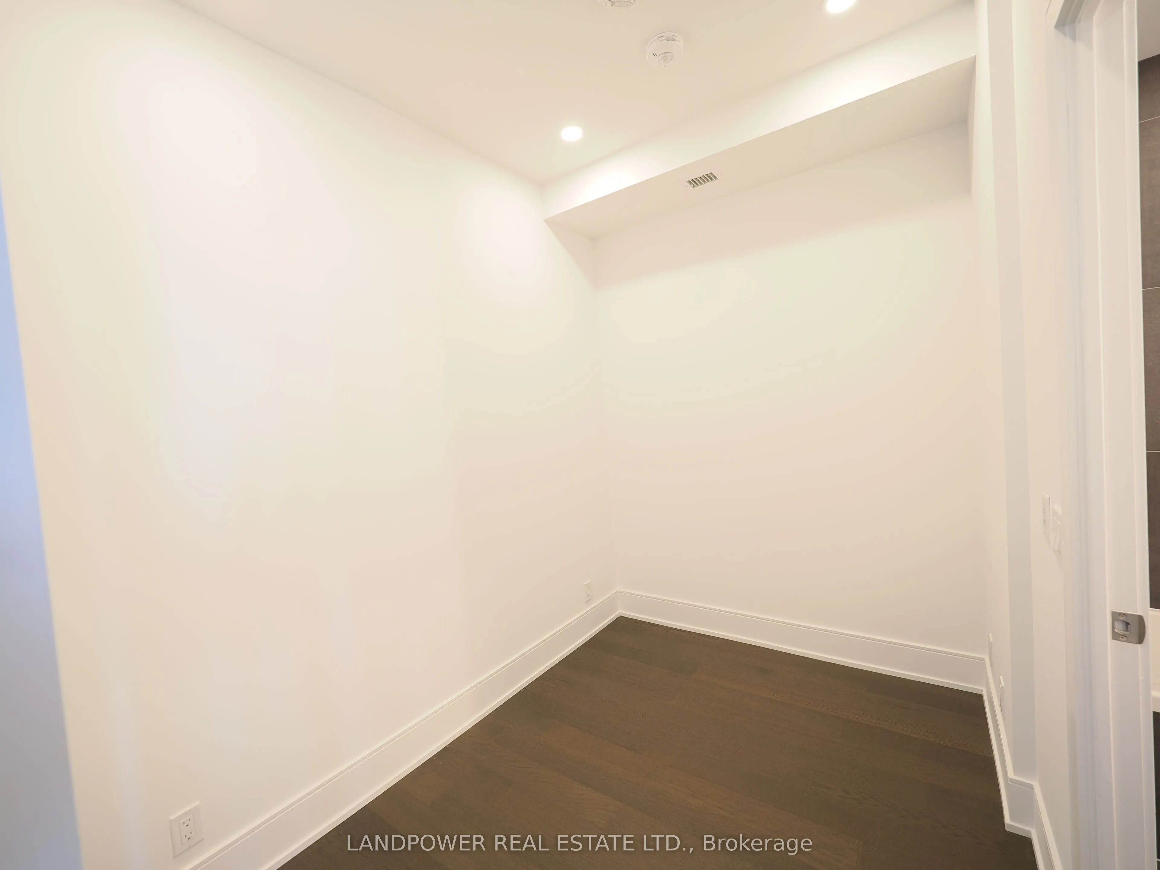 1 Hillsdale Avenue W, #601