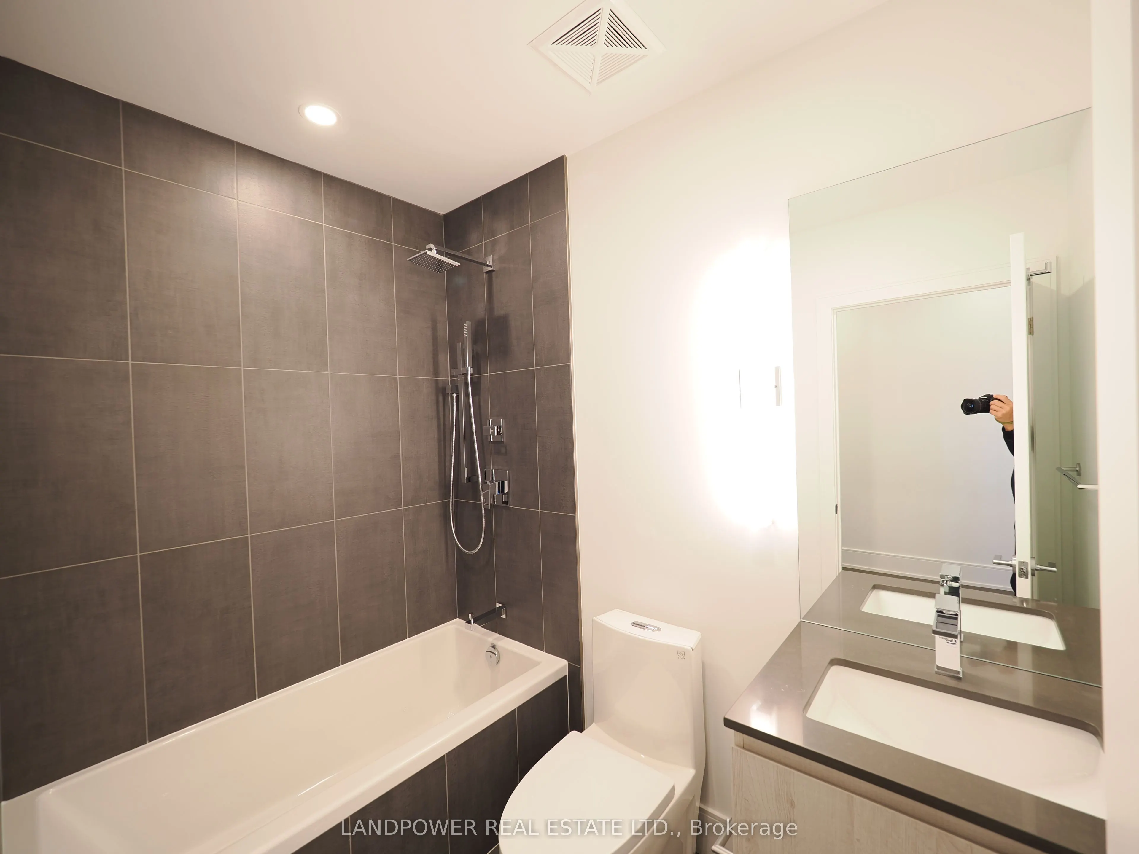 1 Hillsdale Avenue W, #601