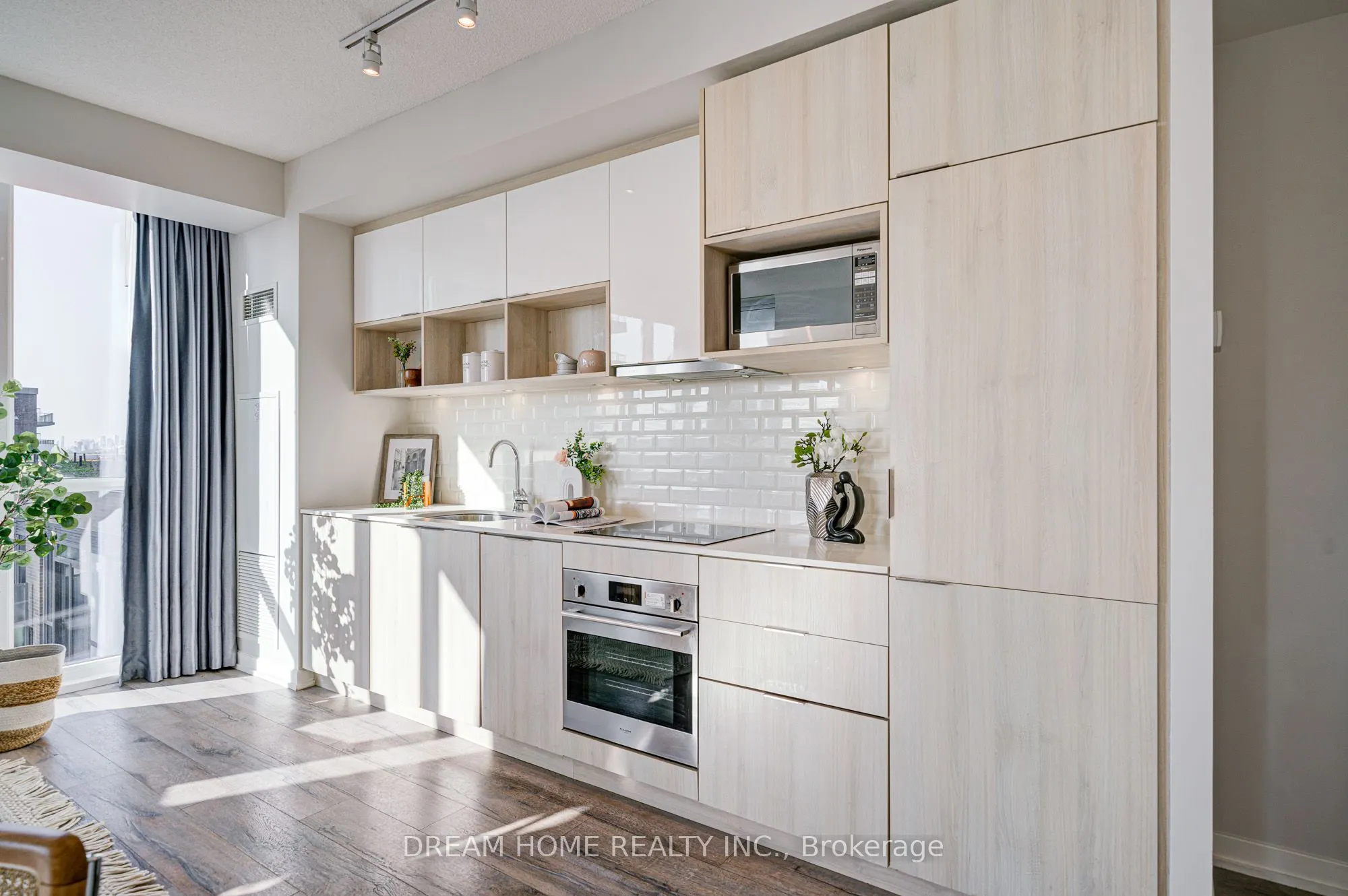 52 Forest Manor Road, #708