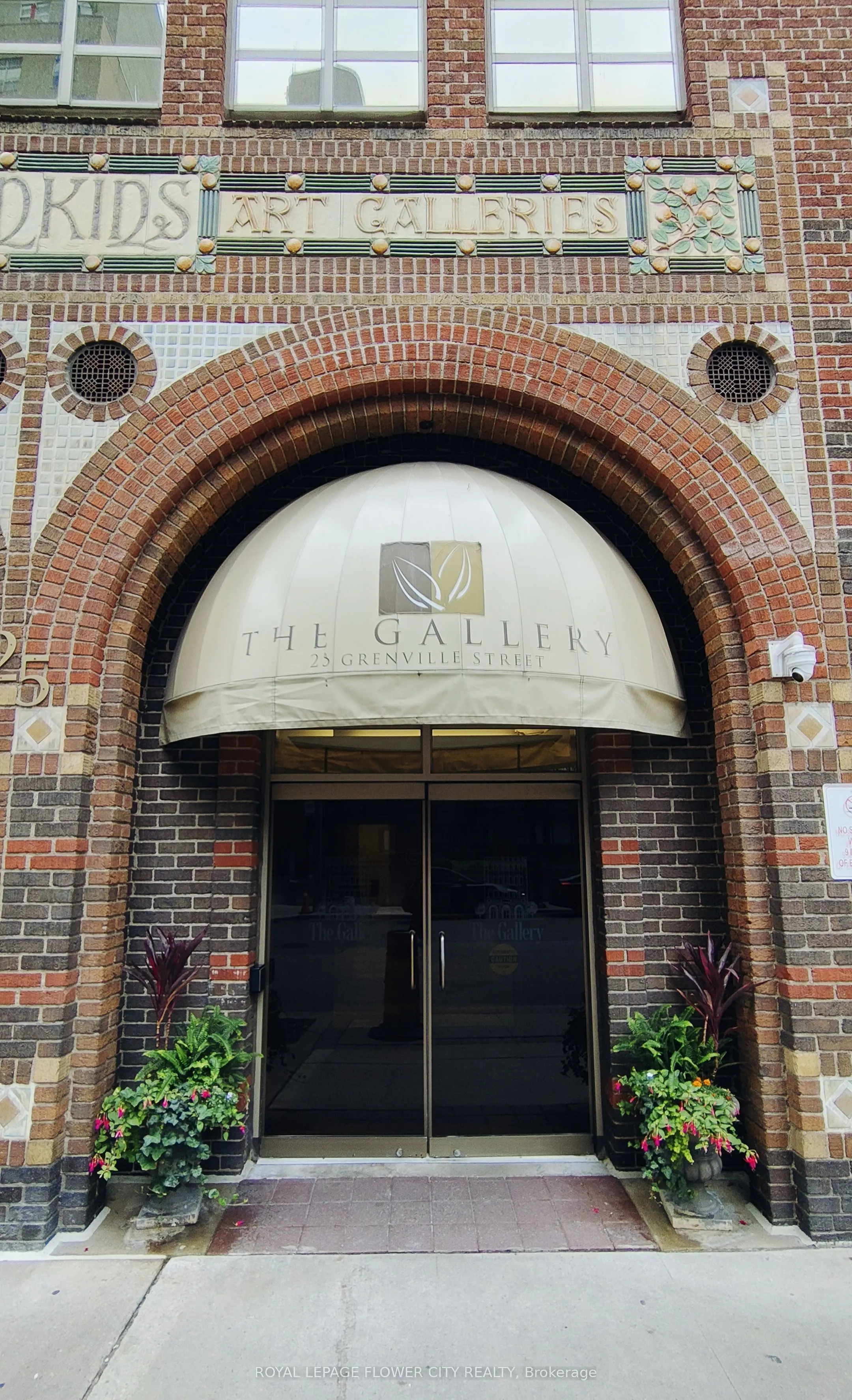 25 Grenville Street, #LPH #06