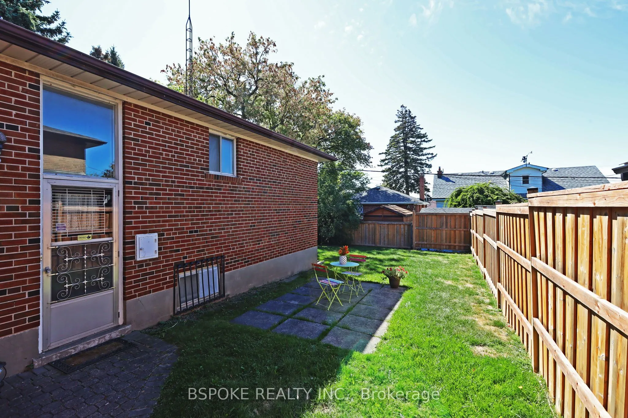 54 Warner Avenue