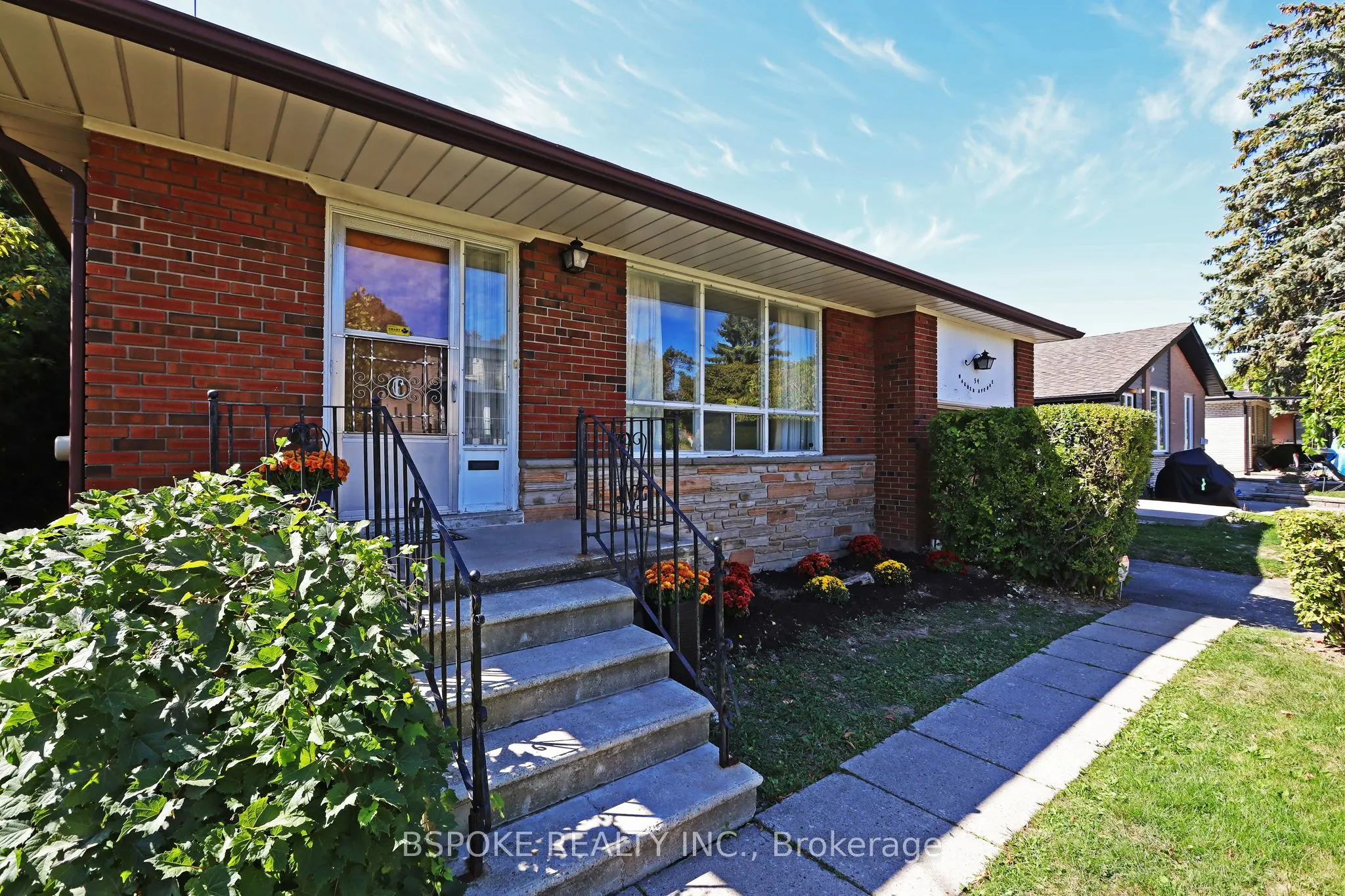 54 Warner Avenue