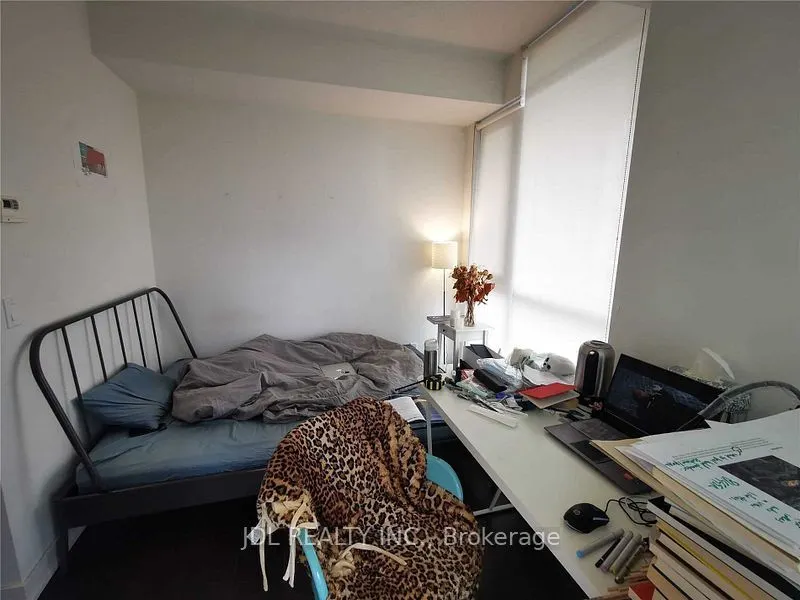 199 Richmond Street W, #1009