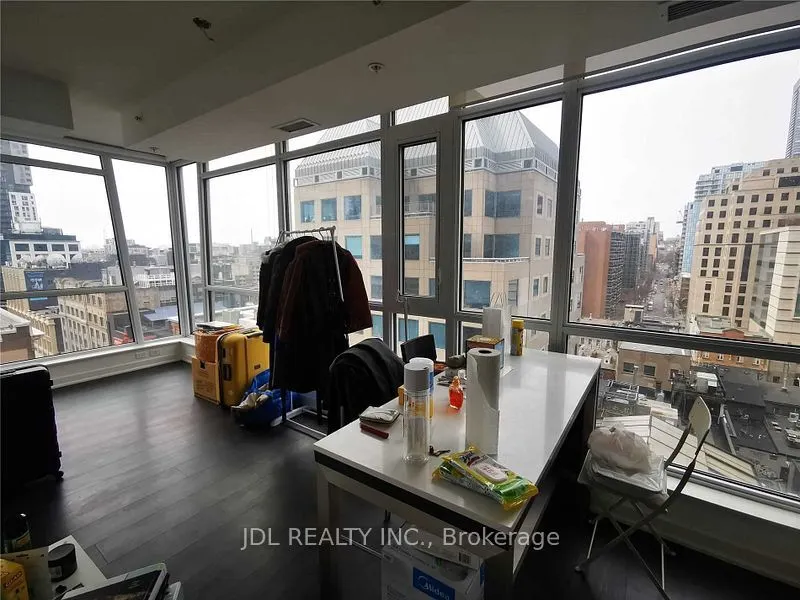 199 Richmond Street W, #1009