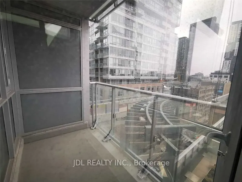 199 Richmond Street W, #1009