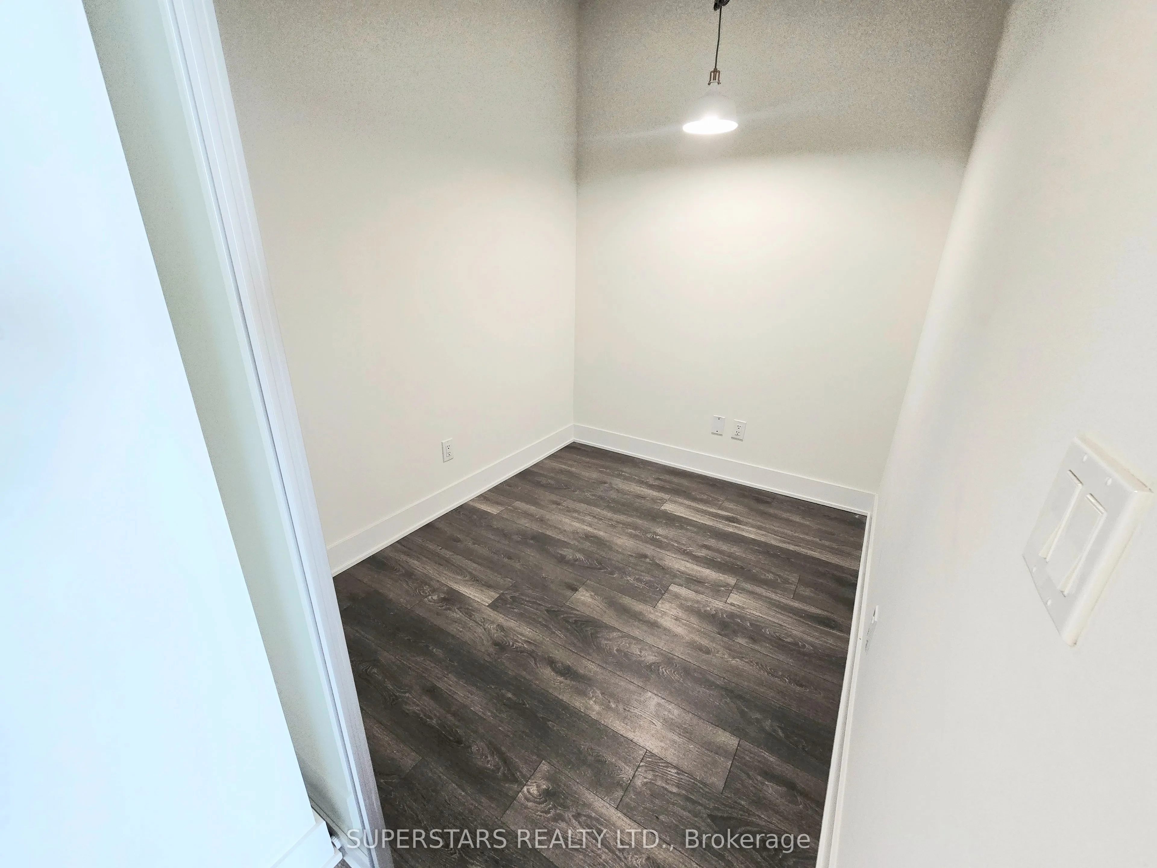 188 Fairview Mall Drive, #2301