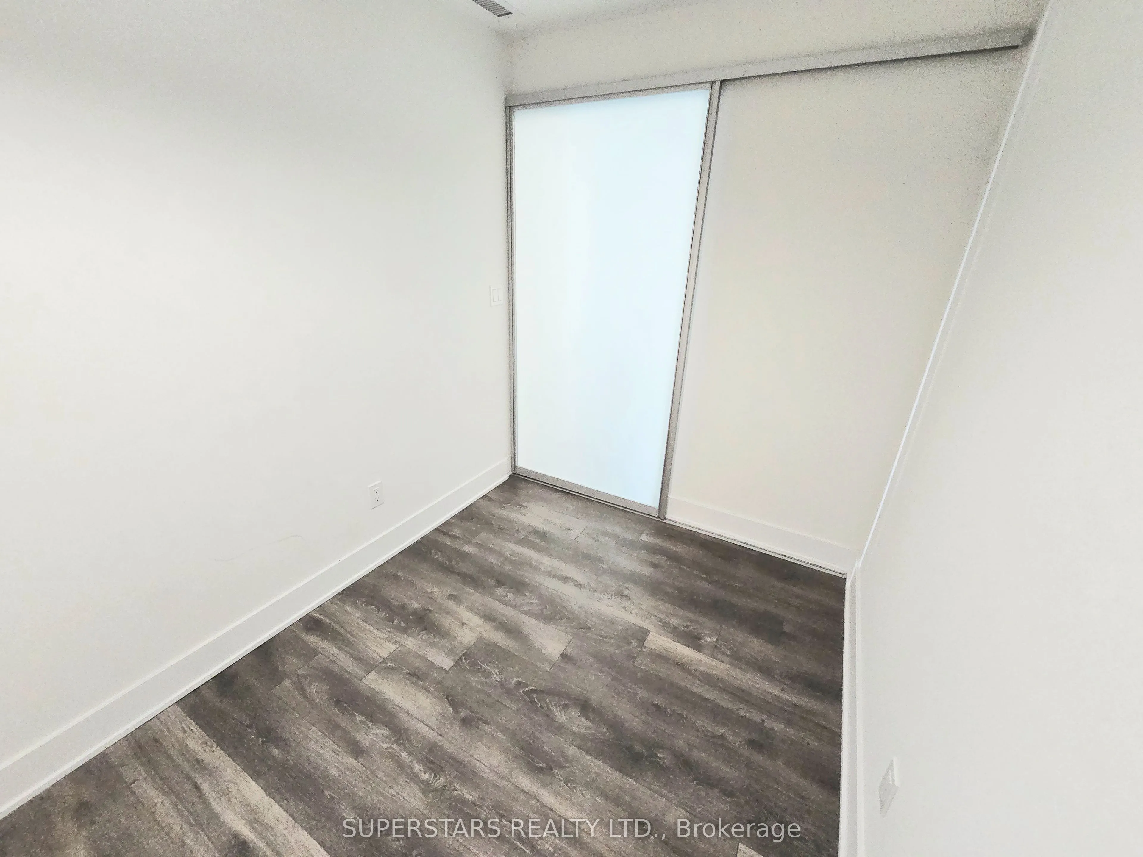 188 Fairview Mall Drive, #2301
