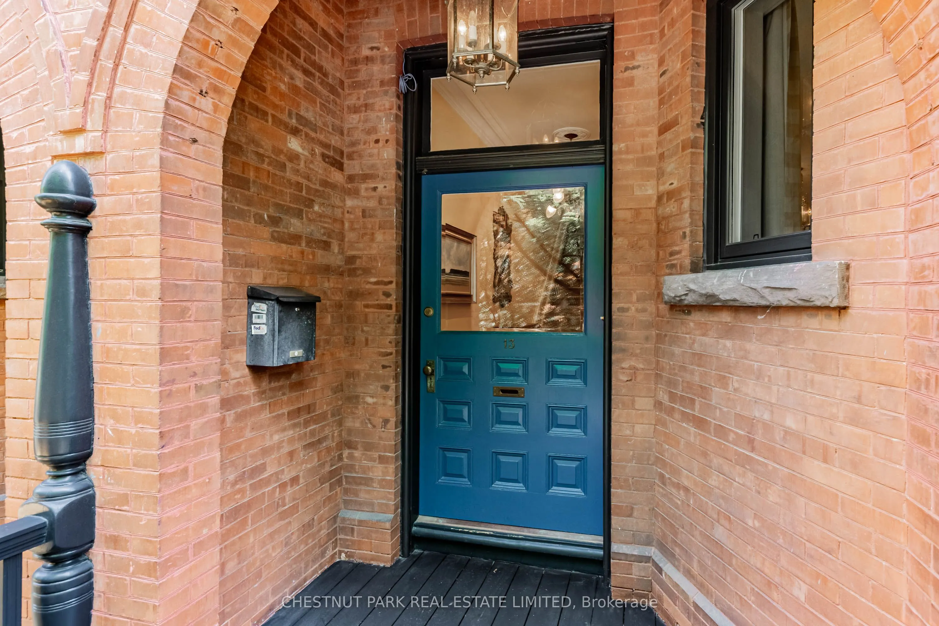 13 Admiral Road