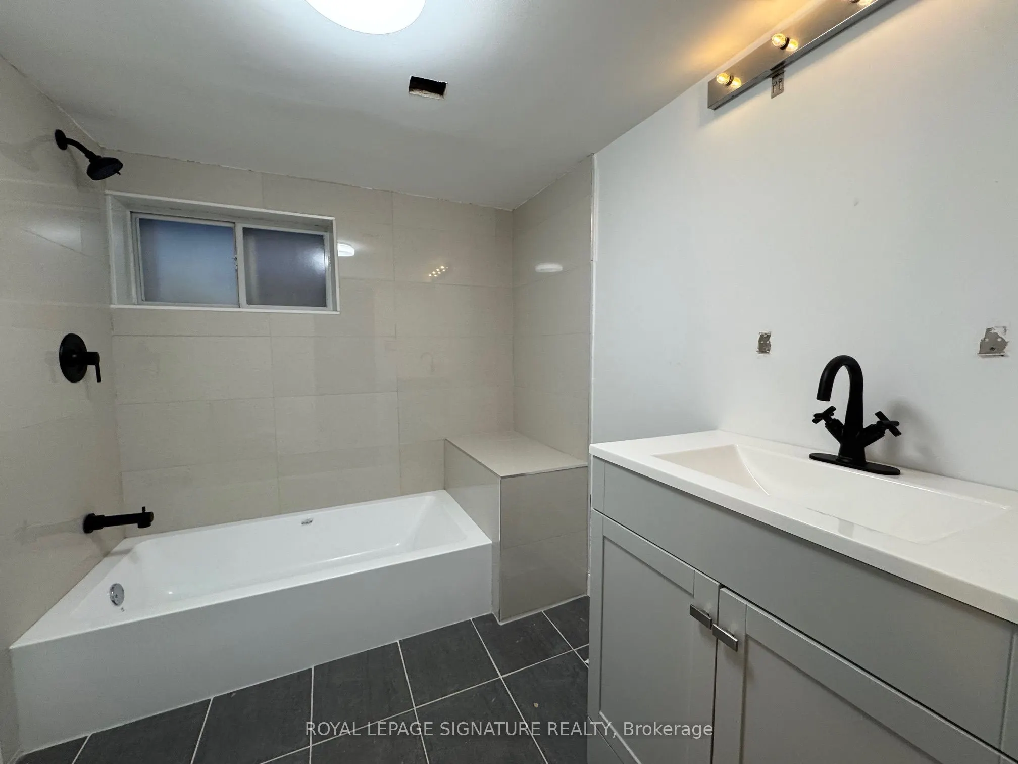 18 Holland Park Avenue, #Lower