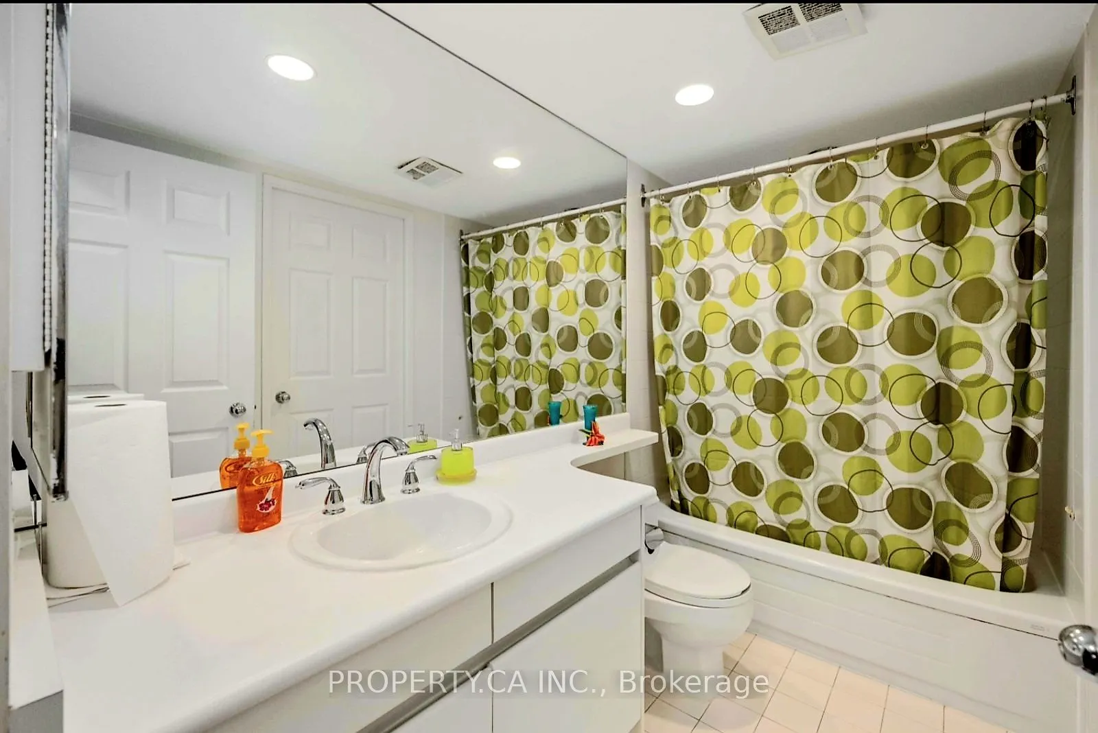 33 University Avenue, #1109