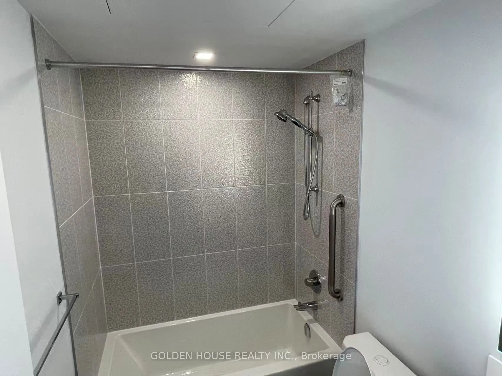 50 Mccaul Street, #914