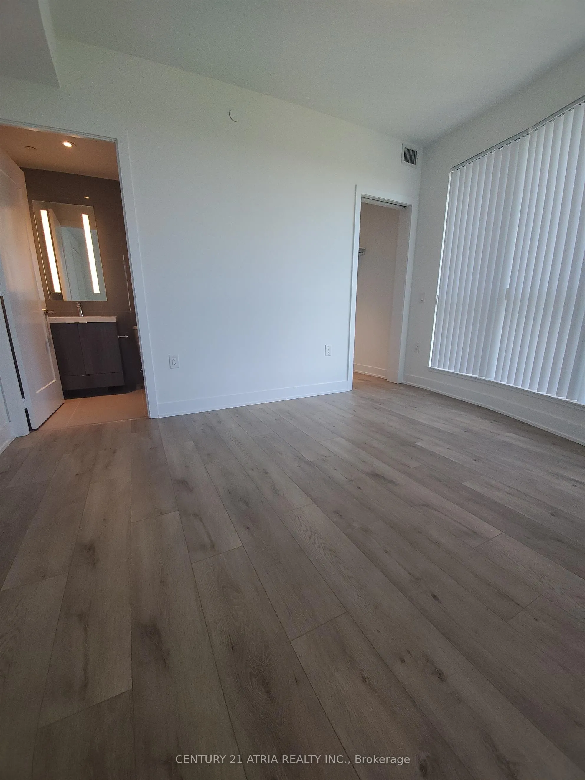 585 Bloor Street E, #2823