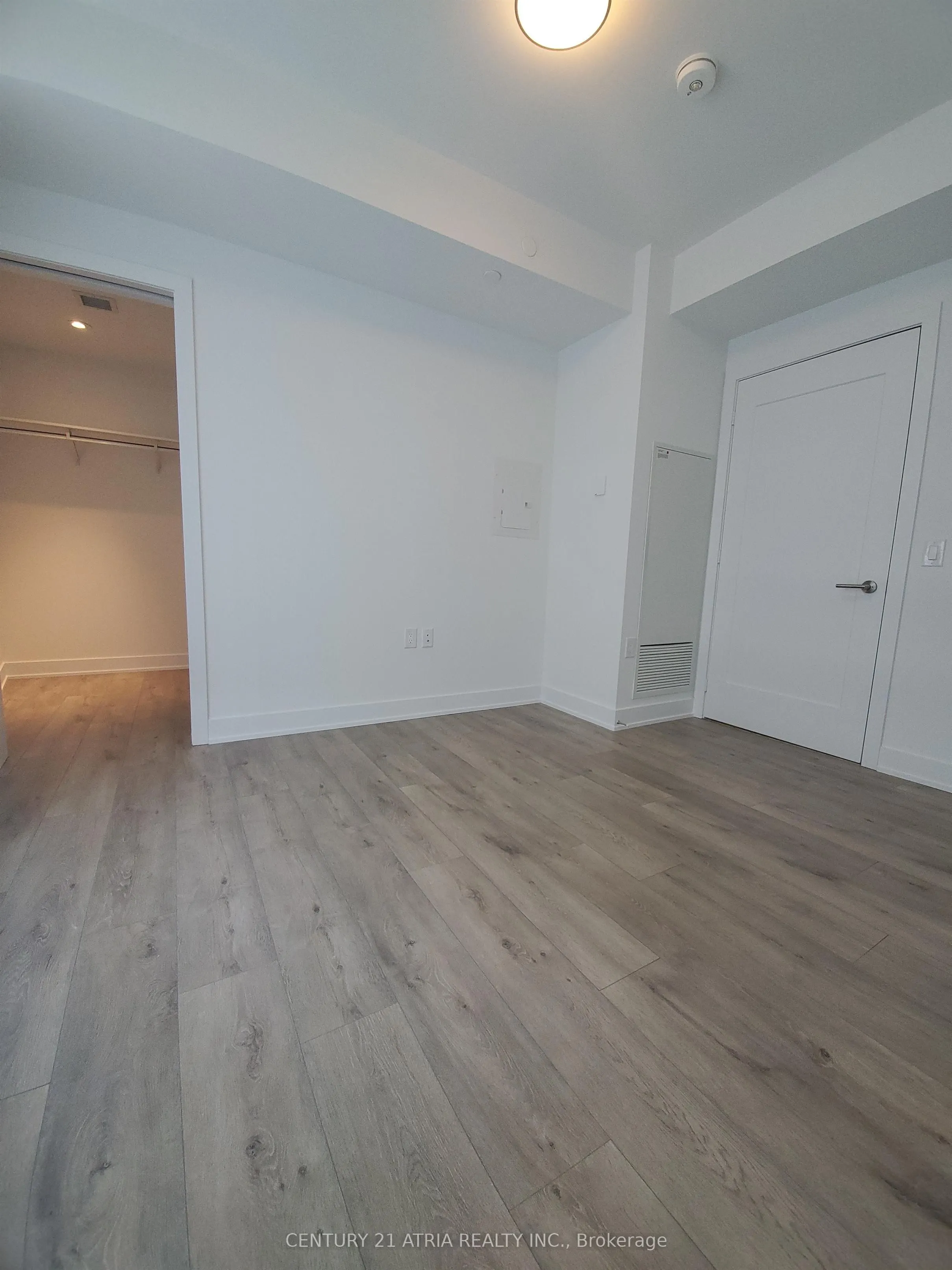 585 Bloor Street E, #2823