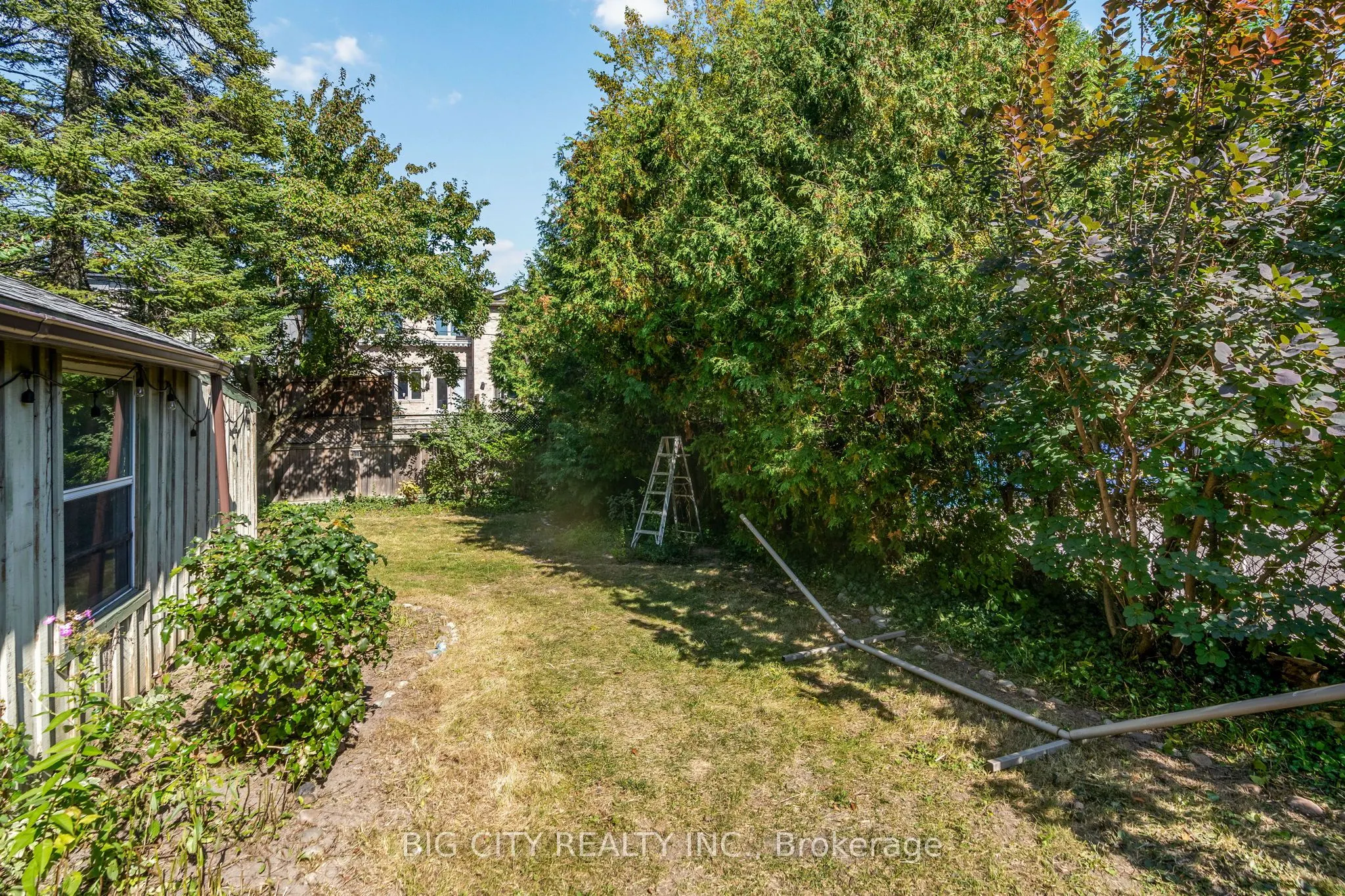 668 Eglinton Avenue E