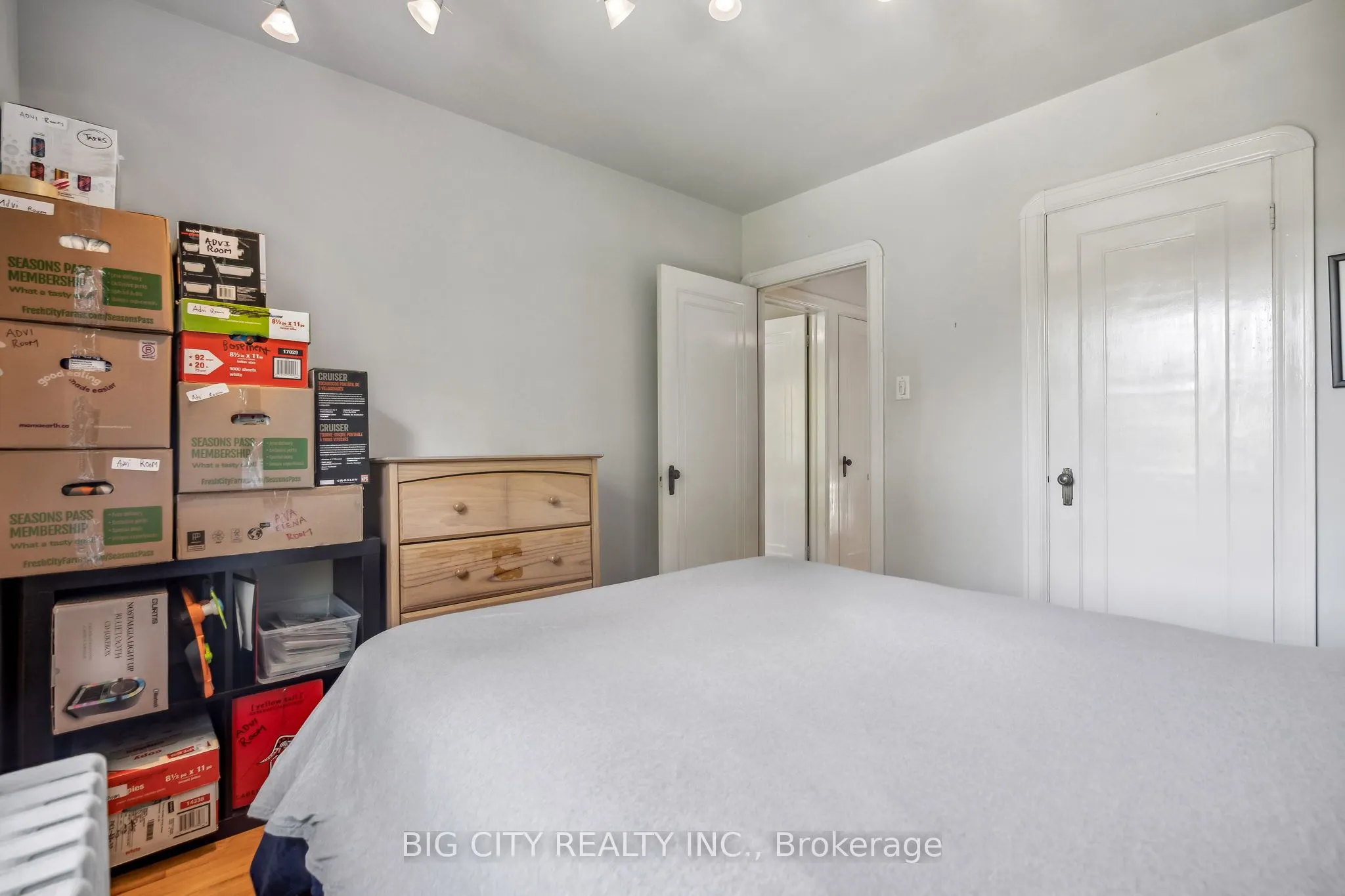 668 Eglinton Avenue E