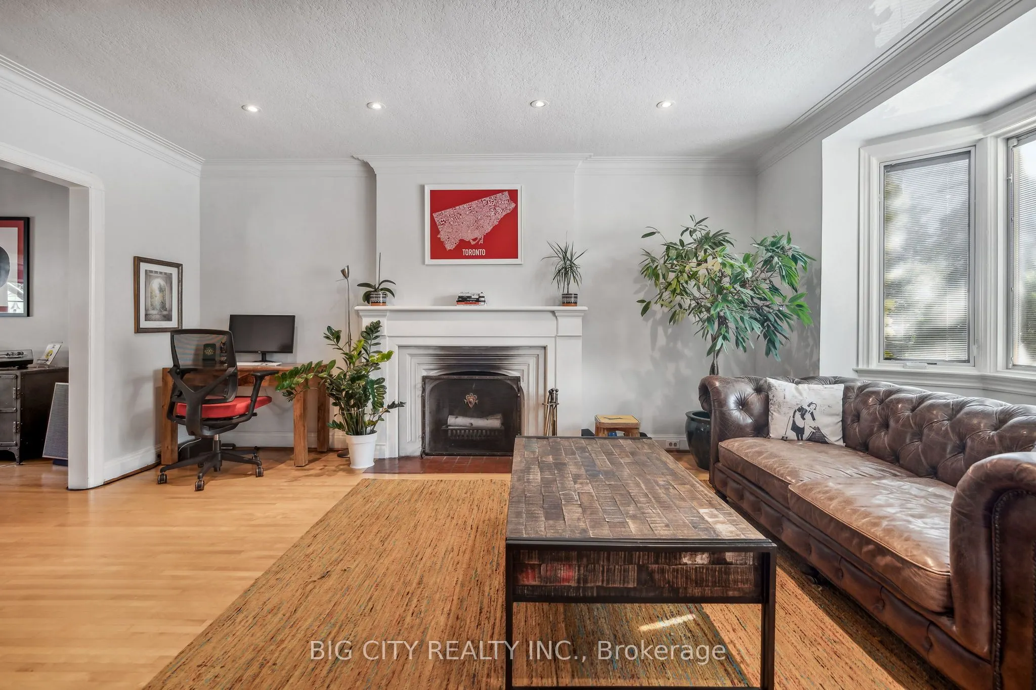 668 Eglinton Avenue E
