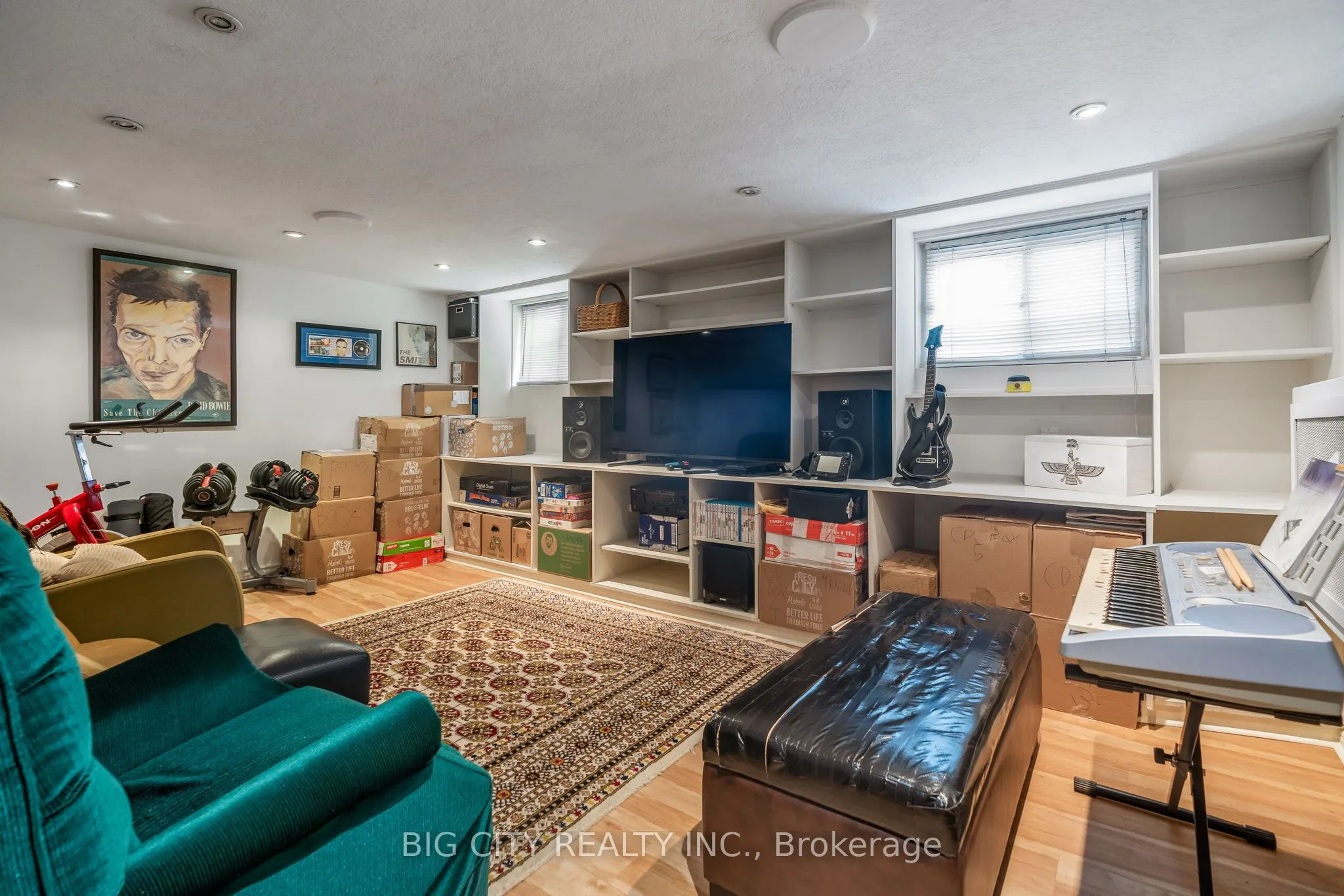668 Eglinton Avenue E