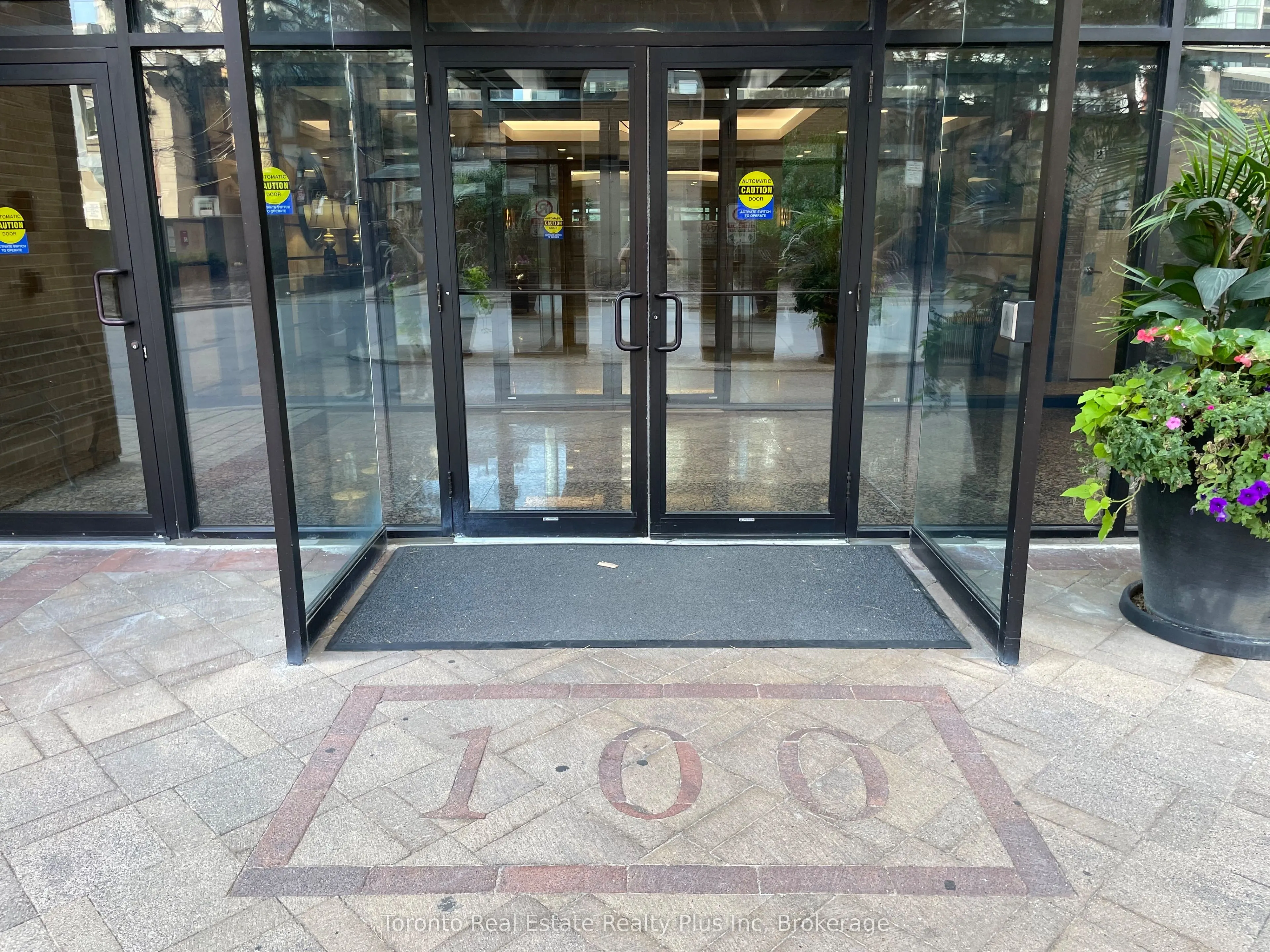 100 Upper Madison Avenue, #1905