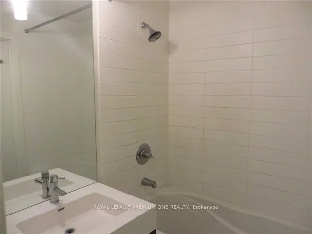 112 George Street, #410