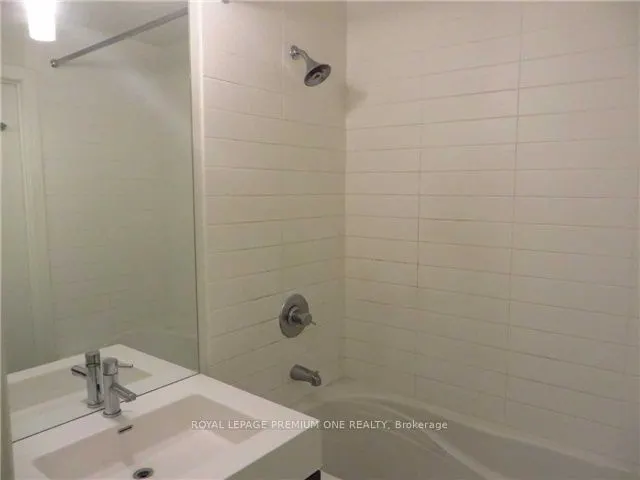 112 George Street, #410
