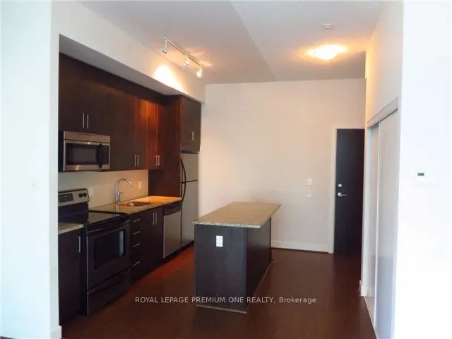 112 George Street, #410