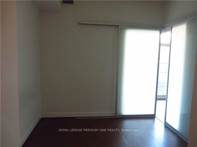 112 George Street, #410