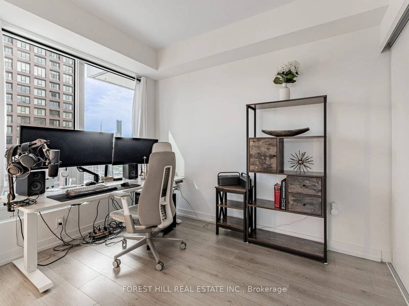 395 Bloor Street E, #1711
