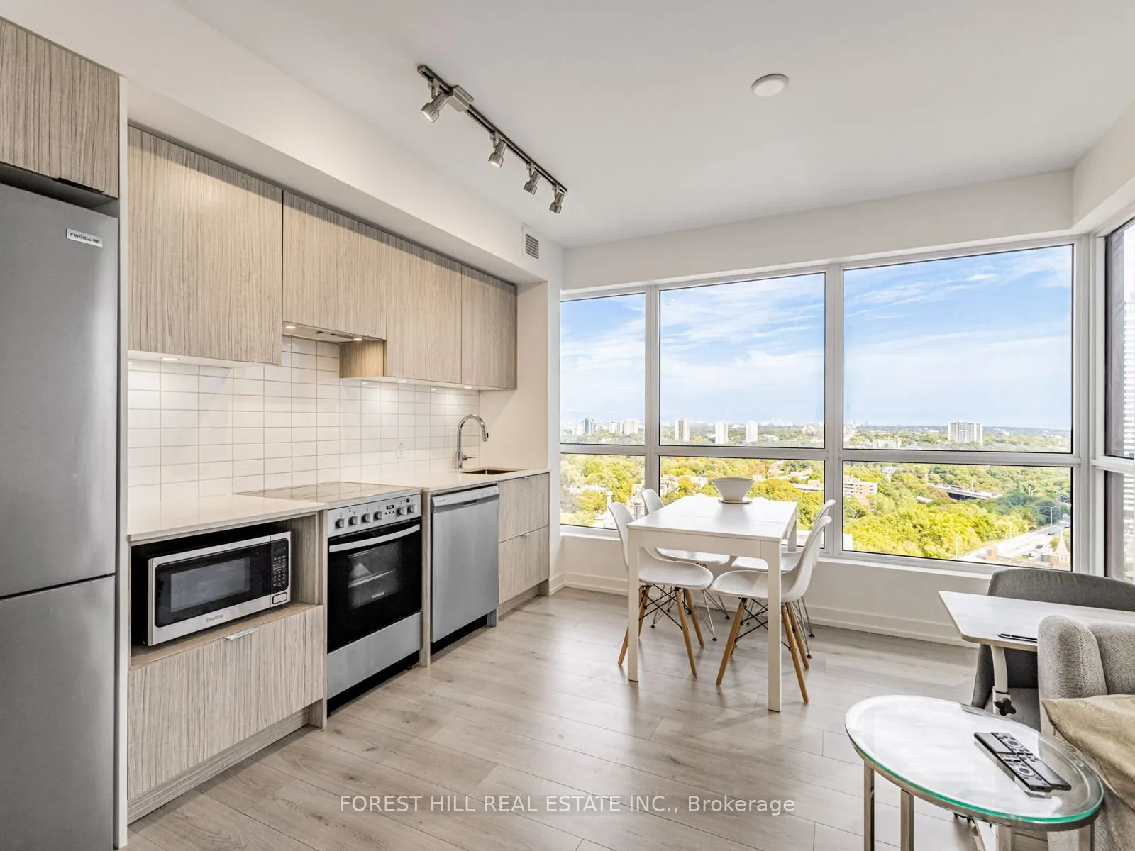 395 Bloor Street E, #1711