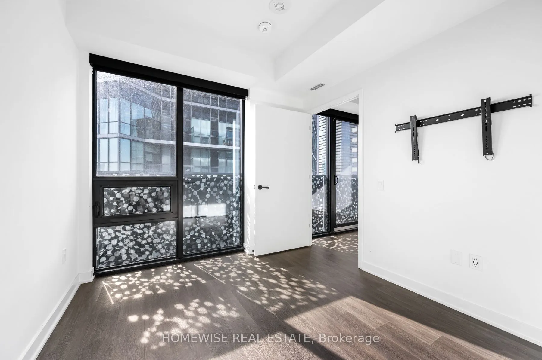 55 Charles Street E, #4506