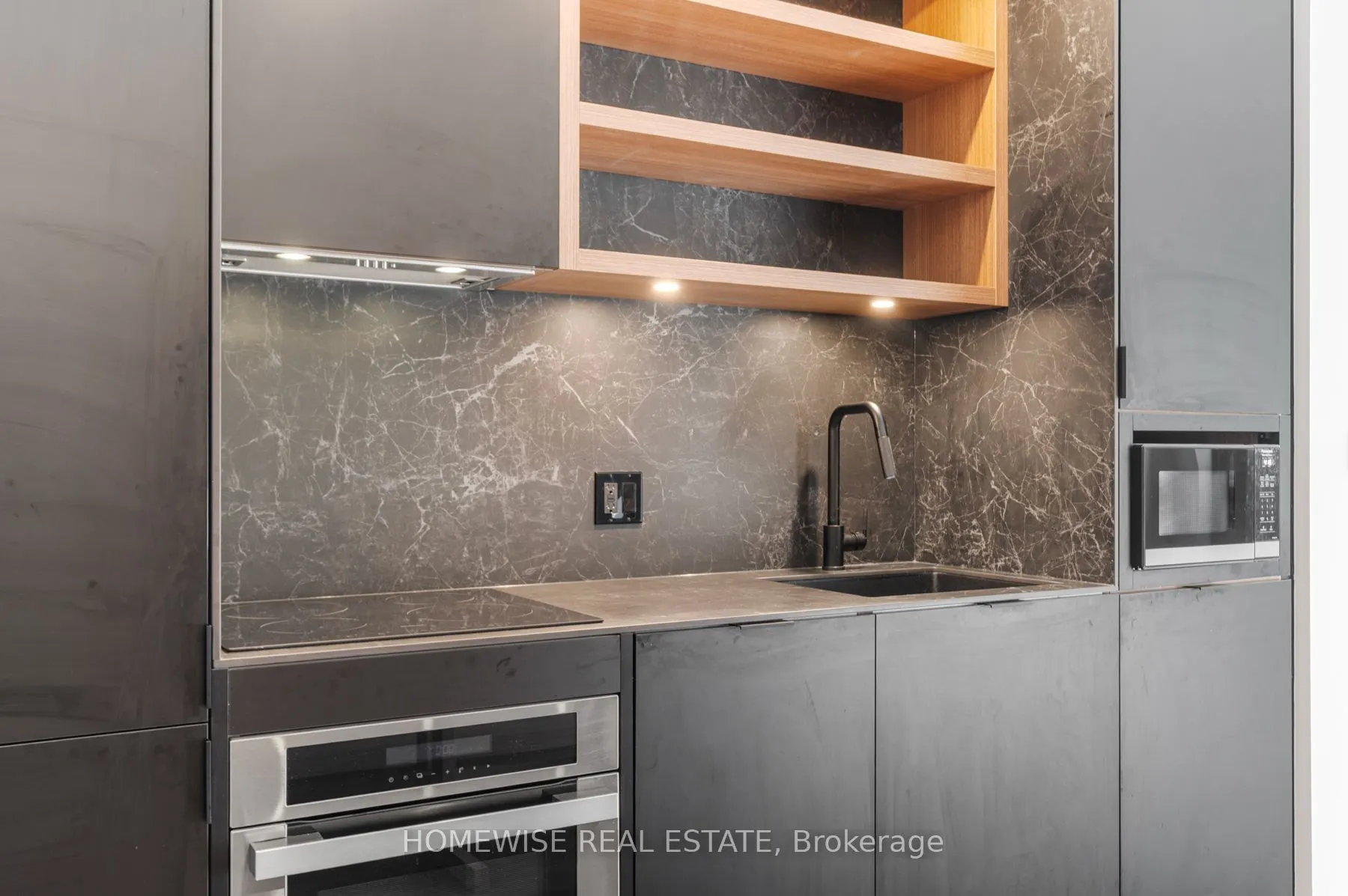 55 Charles Street E, #4506