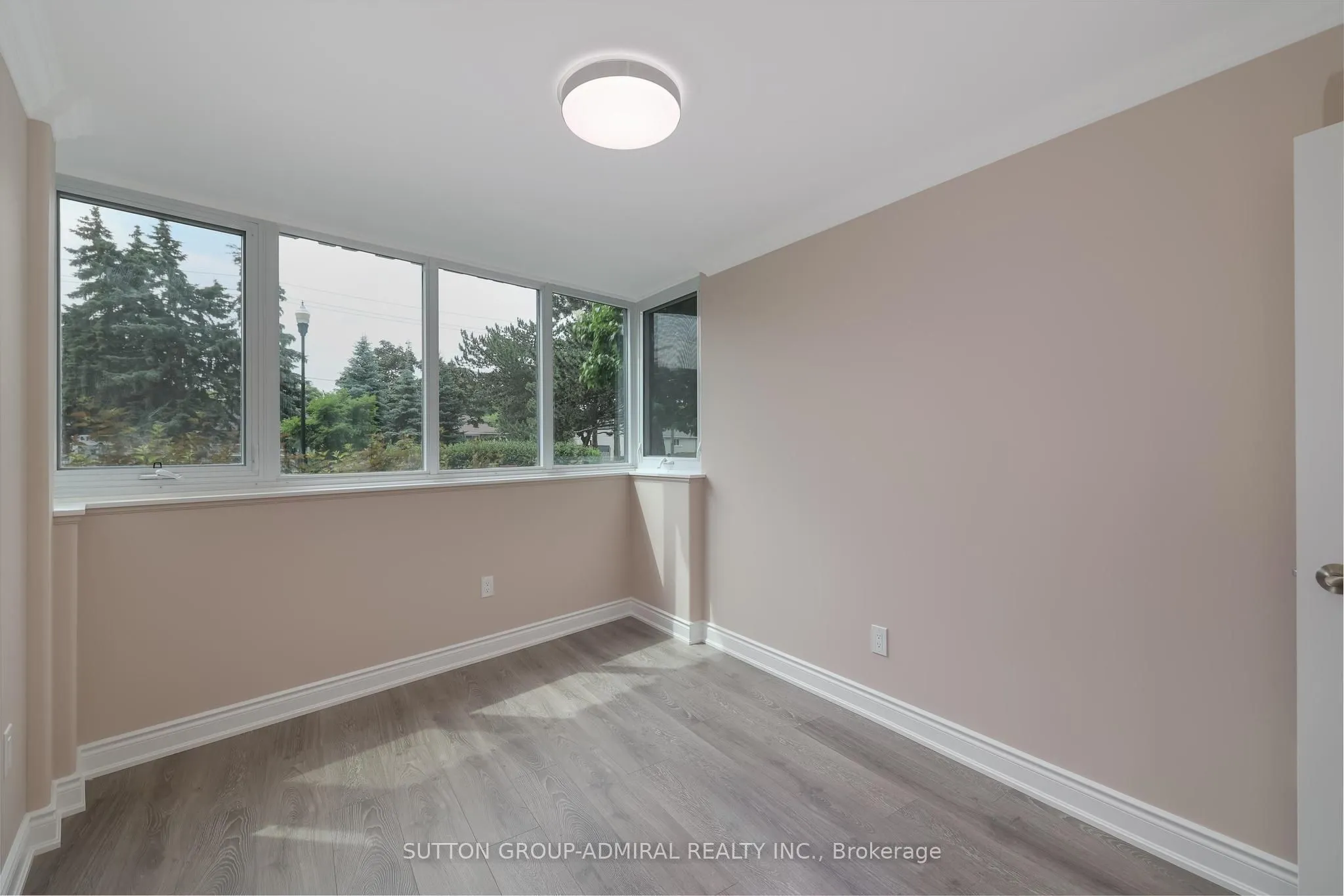 90 Fisherville Road, #104