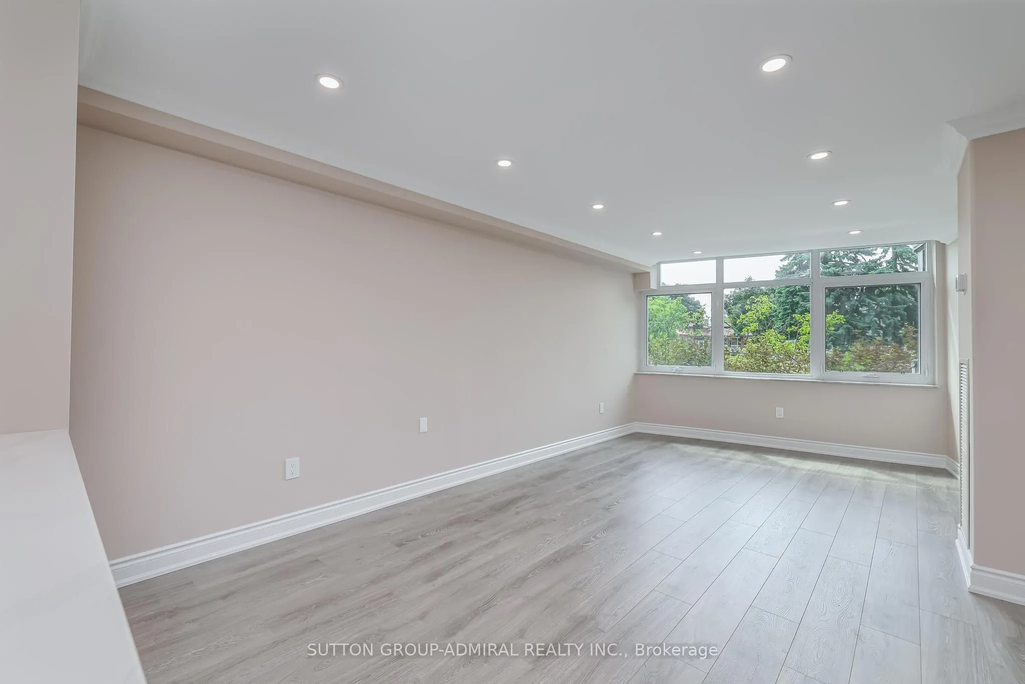 90 Fisherville Road, #104