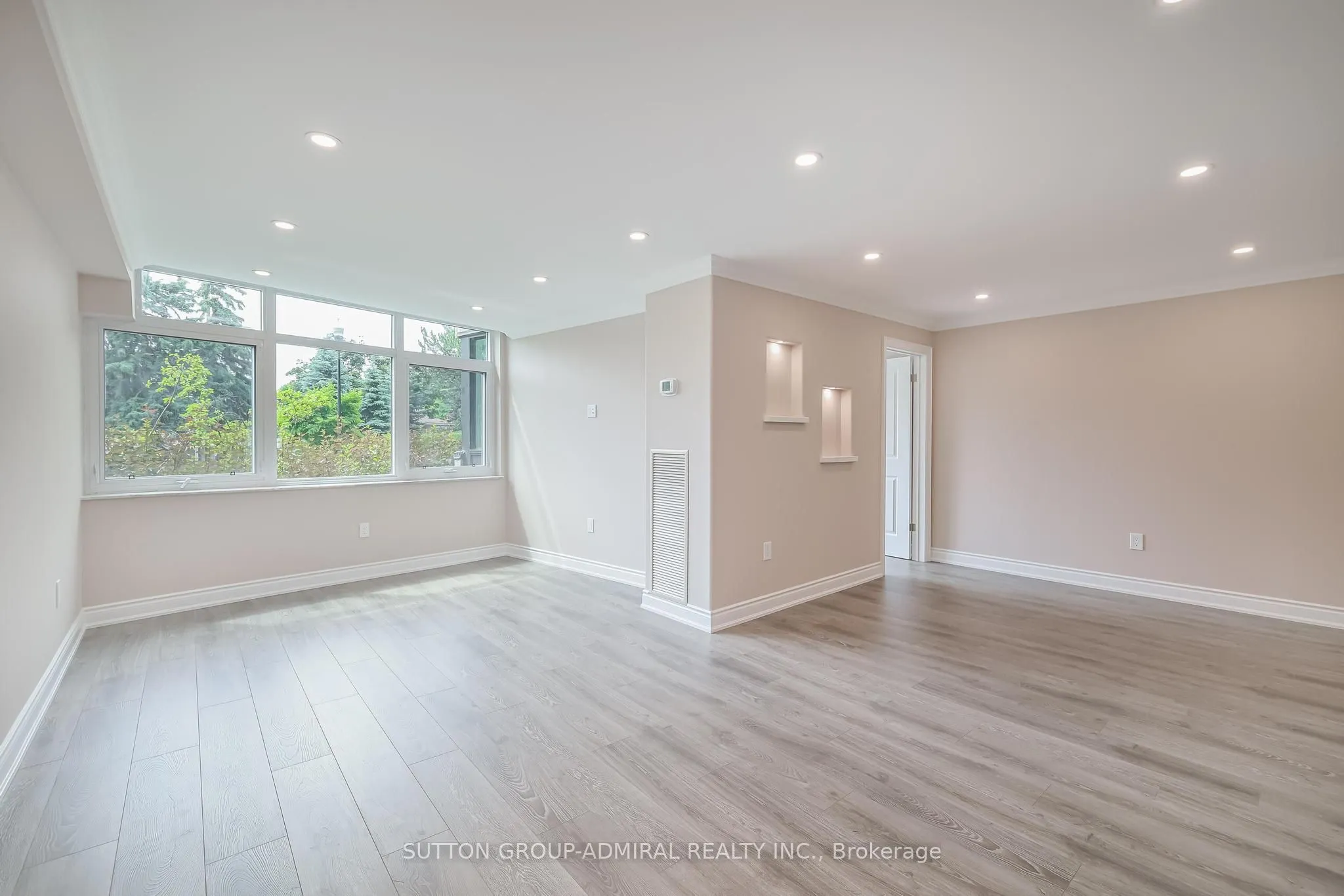 90 Fisherville Road, #104